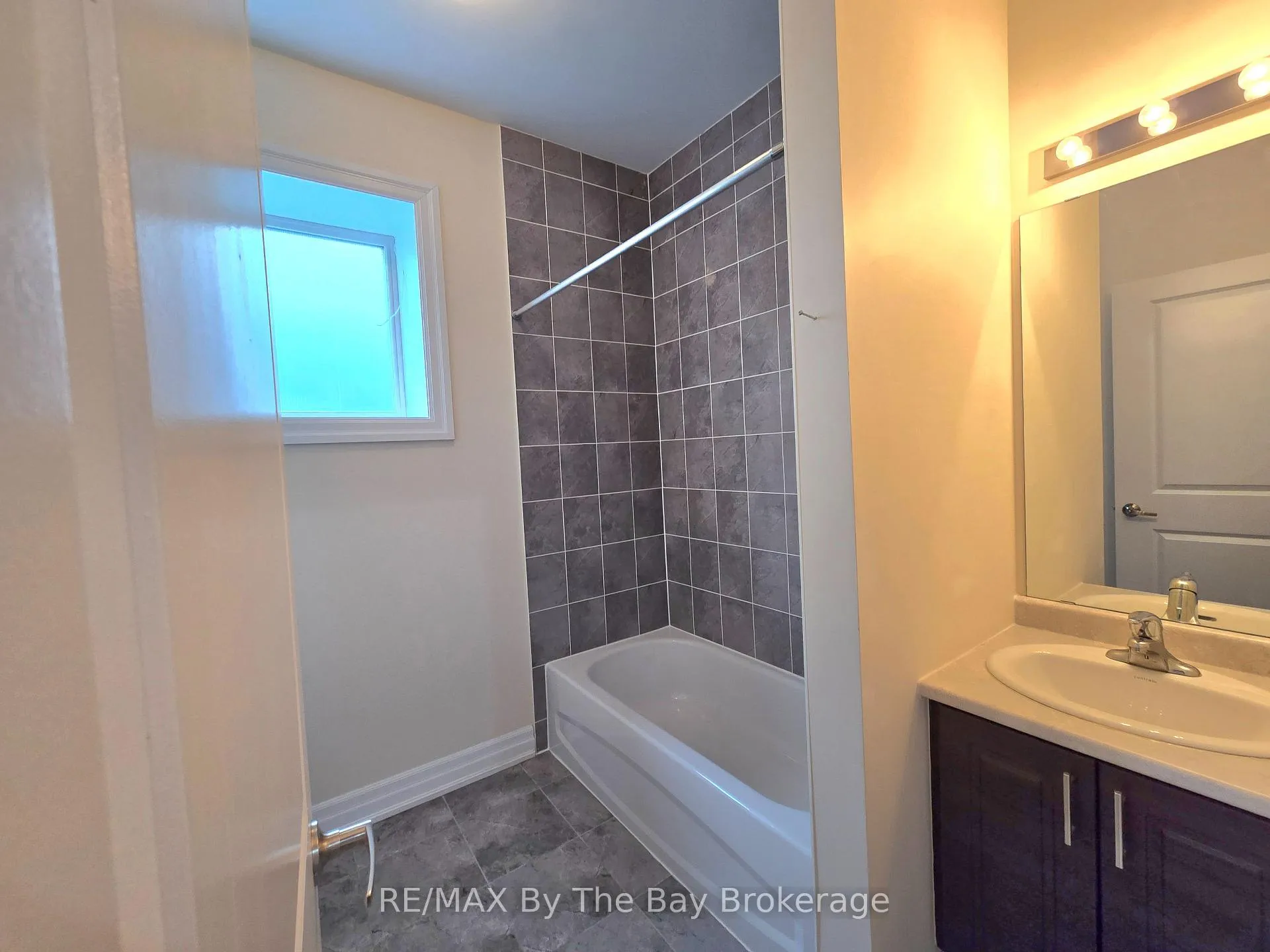 Photo 15 of Unit # Lower, 93 Allegra Drive, Wasaga Beach — HOMEH