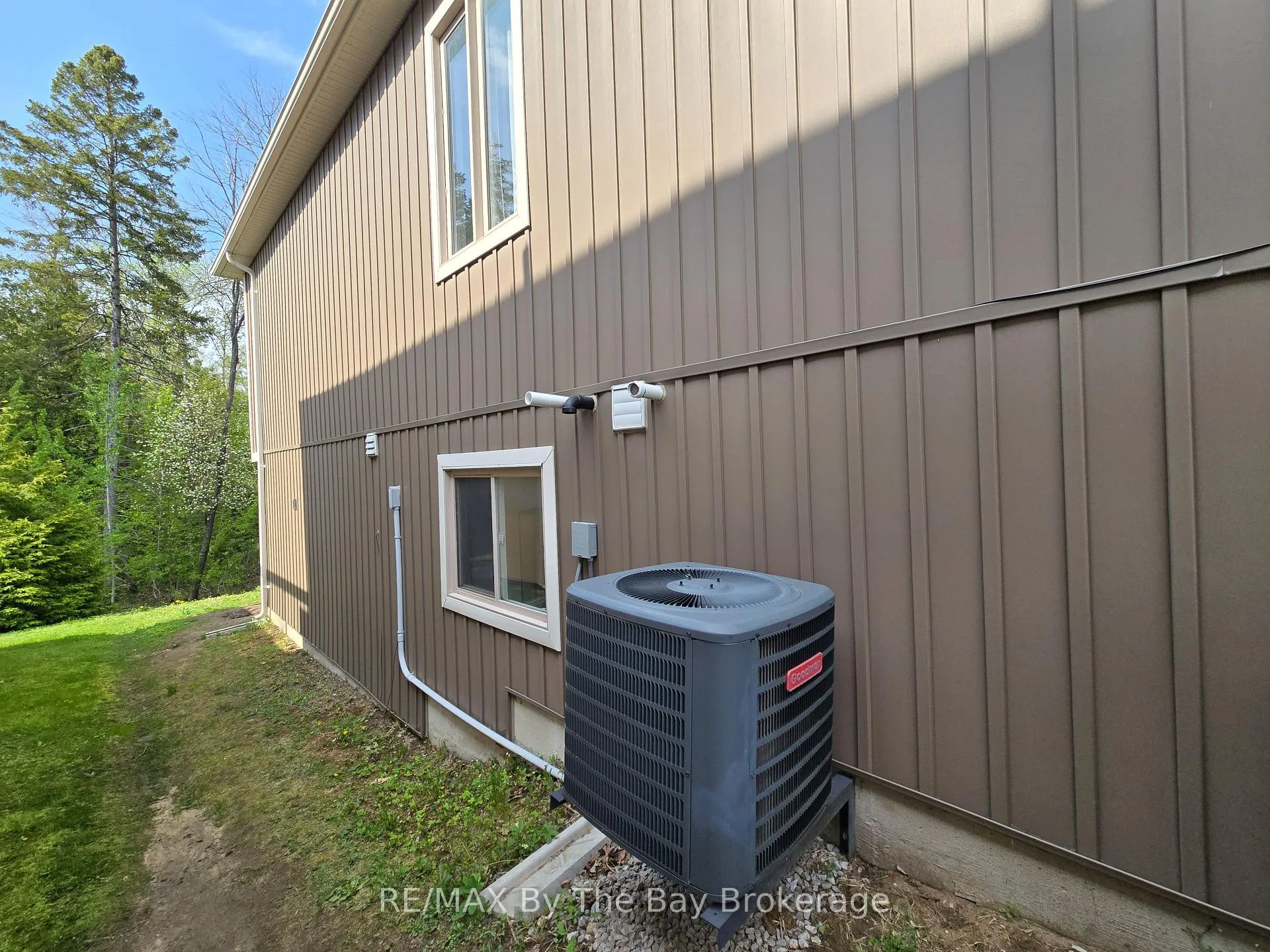 Photo 21 of Unit # Lower, 93 Allegra Drive, Wasaga Beach — HOMEH