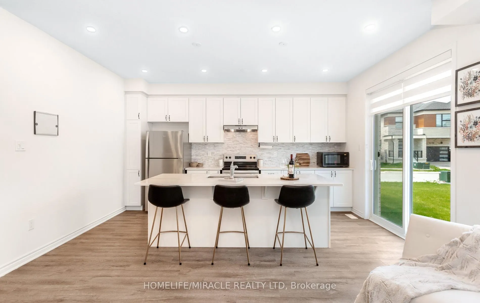 Photo 16 of 309 Starflower Place, Milton, Walker — HOMEH
