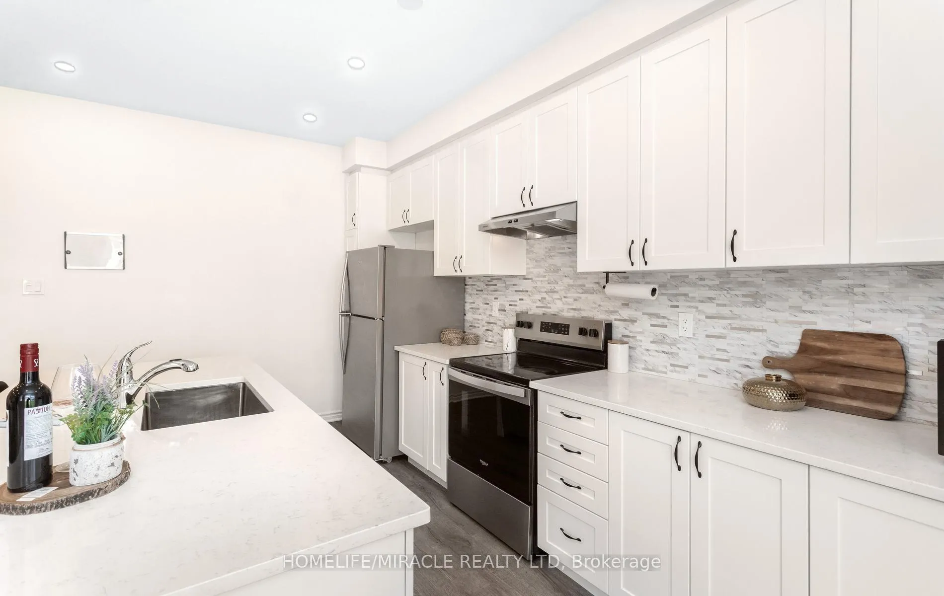 Photo 20 of 309 Starflower Place, Milton, Walker — HOMEH
