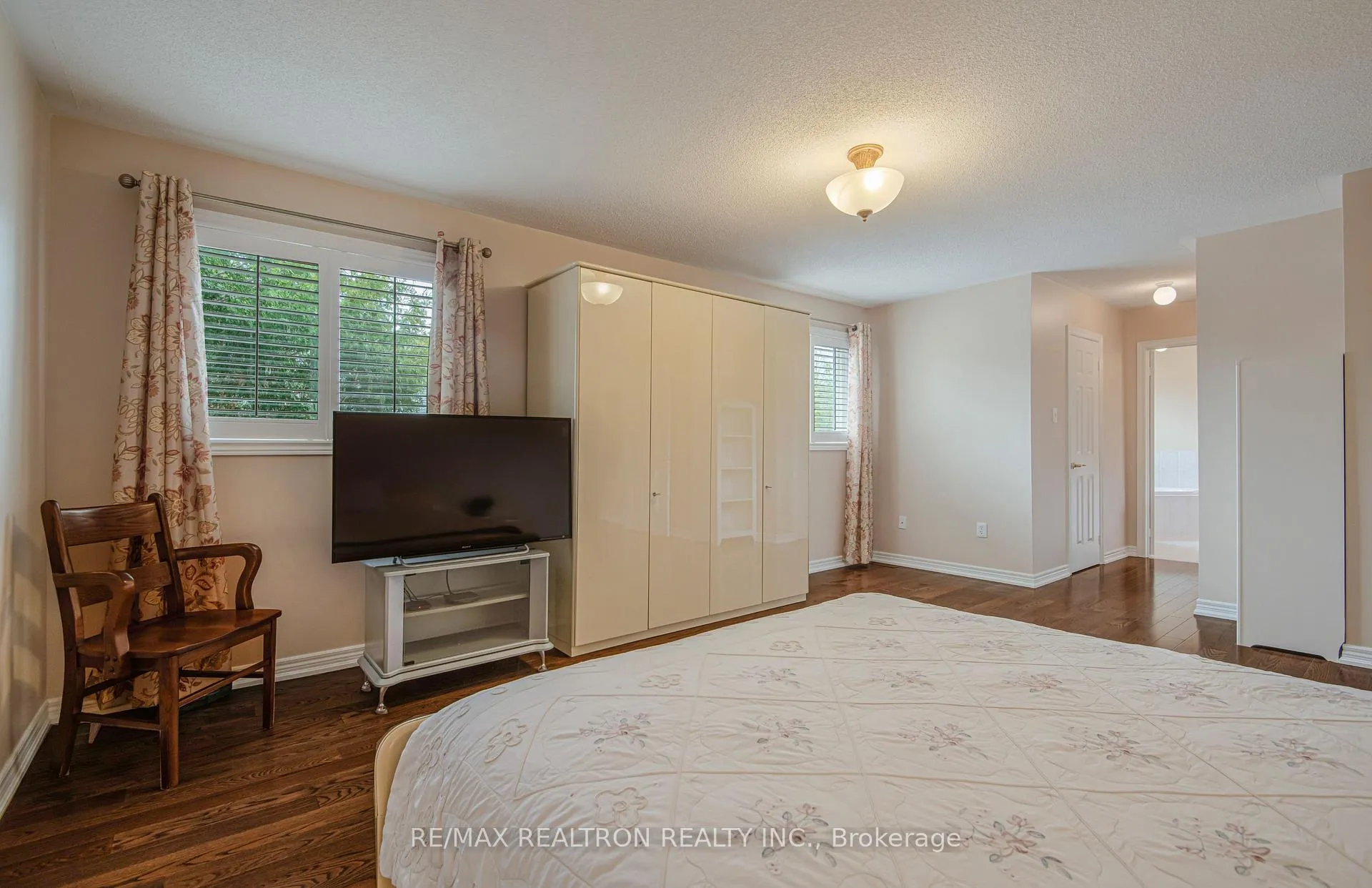 Photo 23 of 8 Forecastle Road, Vaughan, Patterson — HOMEH