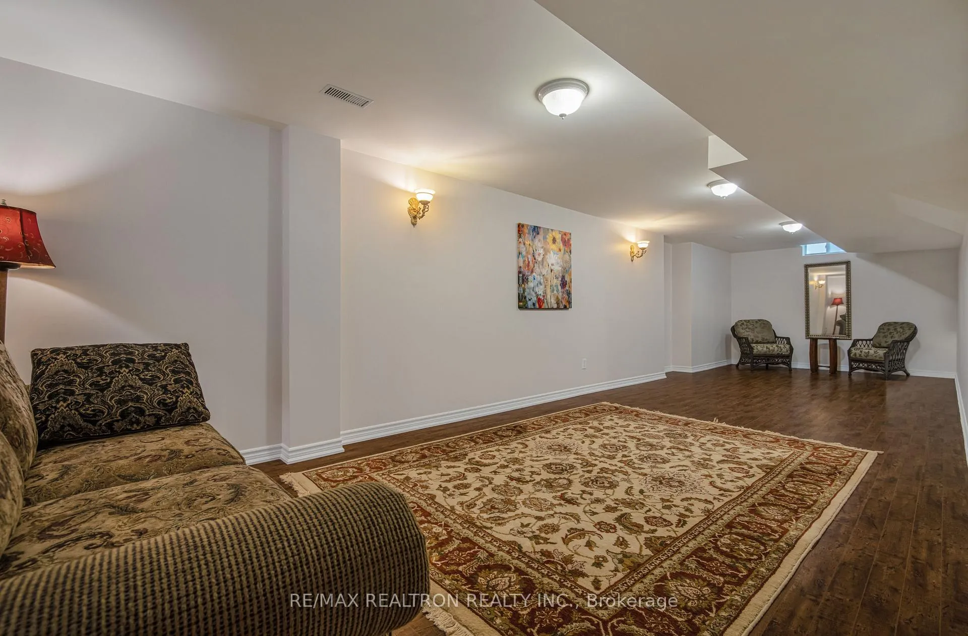 Photo 33 of 8 Forecastle Road, Vaughan, Patterson — HOMEH