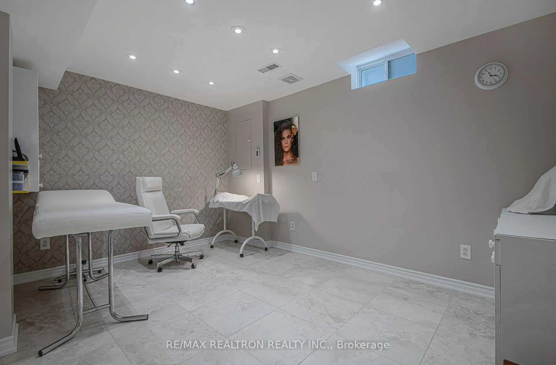Photo 36 of 8 Forecastle Road, Vaughan, Patterson — HOMEH
