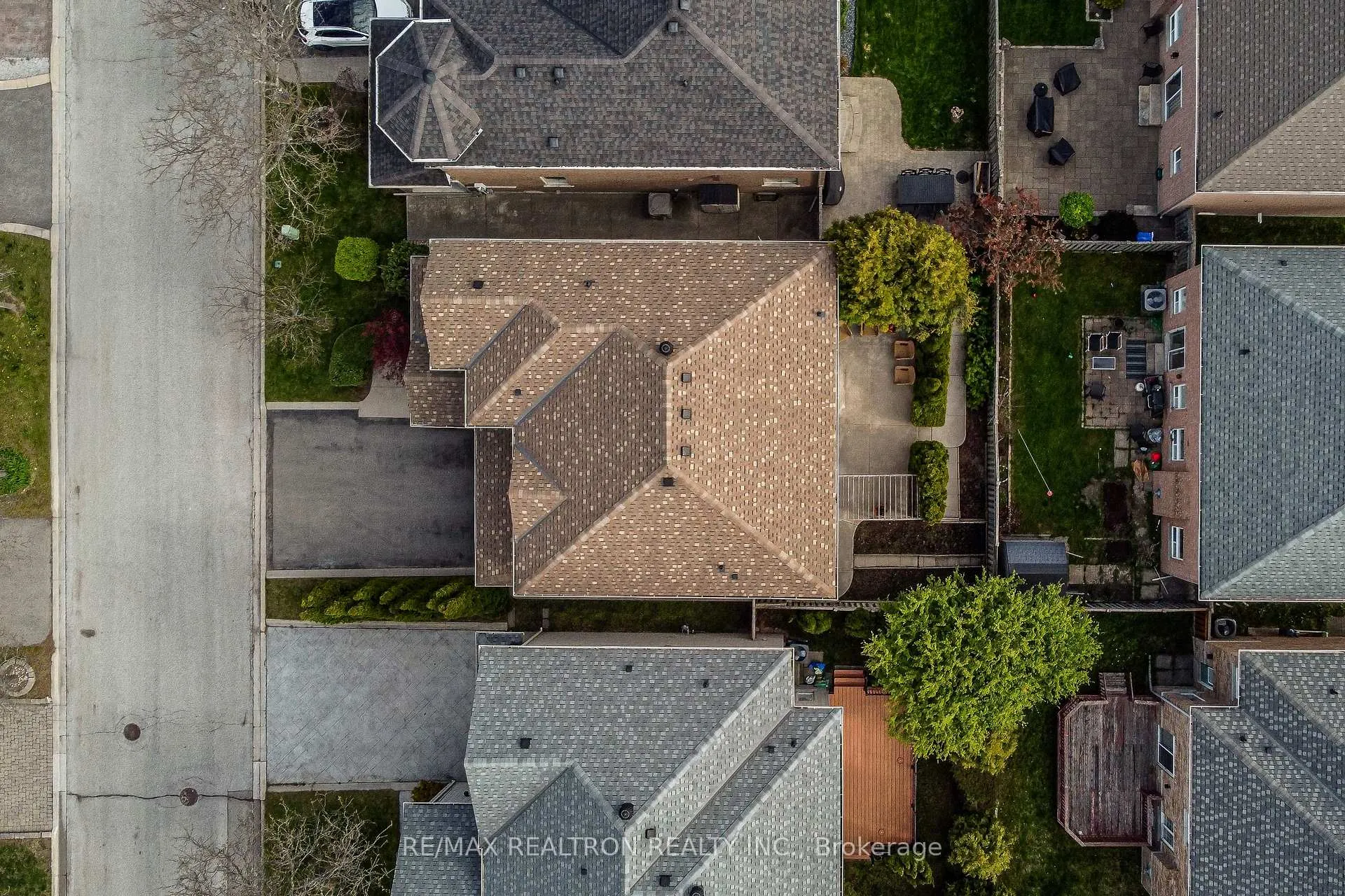 Photo 44 of 8 Forecastle Road, Vaughan, Patterson — HOMEH