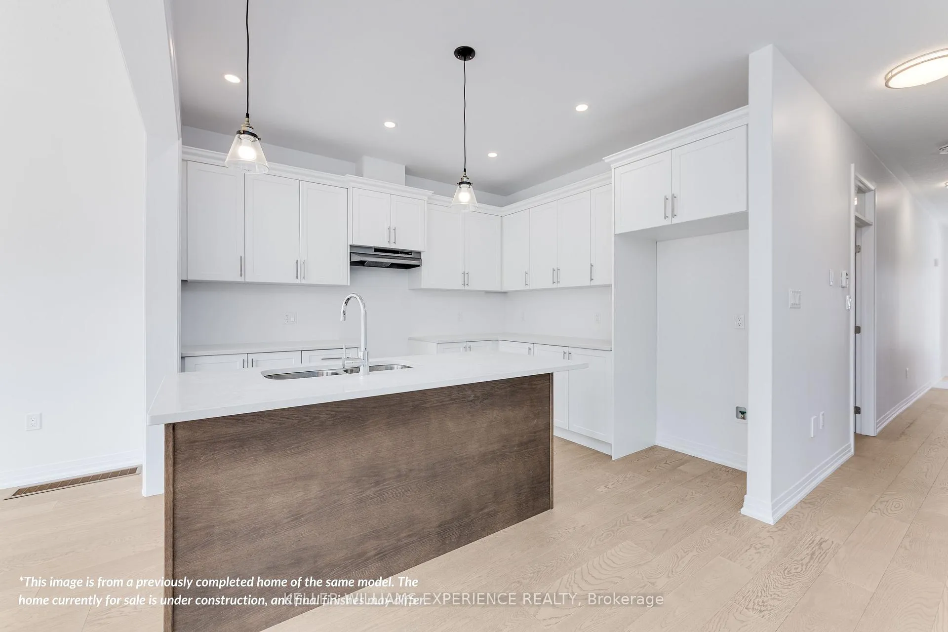 Photo 3 of 36 Sagewood Avenue, Barrie, Rural Barrie Southeast — HOMEH
