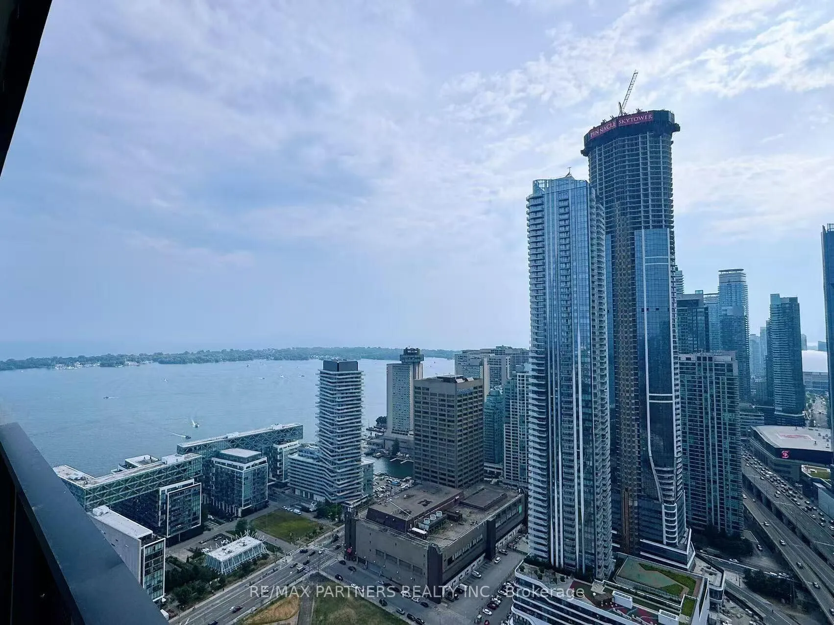 Photo 5 of Unit 5016, 55 Cooper Street W, Toronto, Waterfront Communities — HOMEH