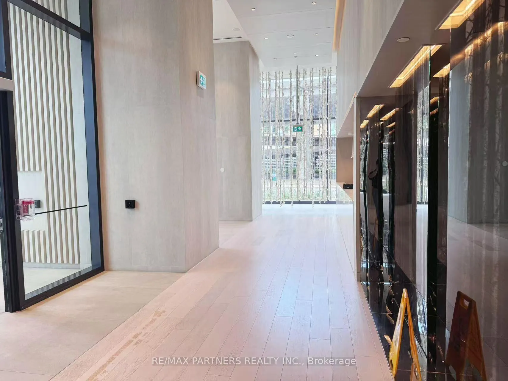 Photo 9 of Unit 5016, 55 Cooper Street W, Toronto, Waterfront Communities — HOMEH