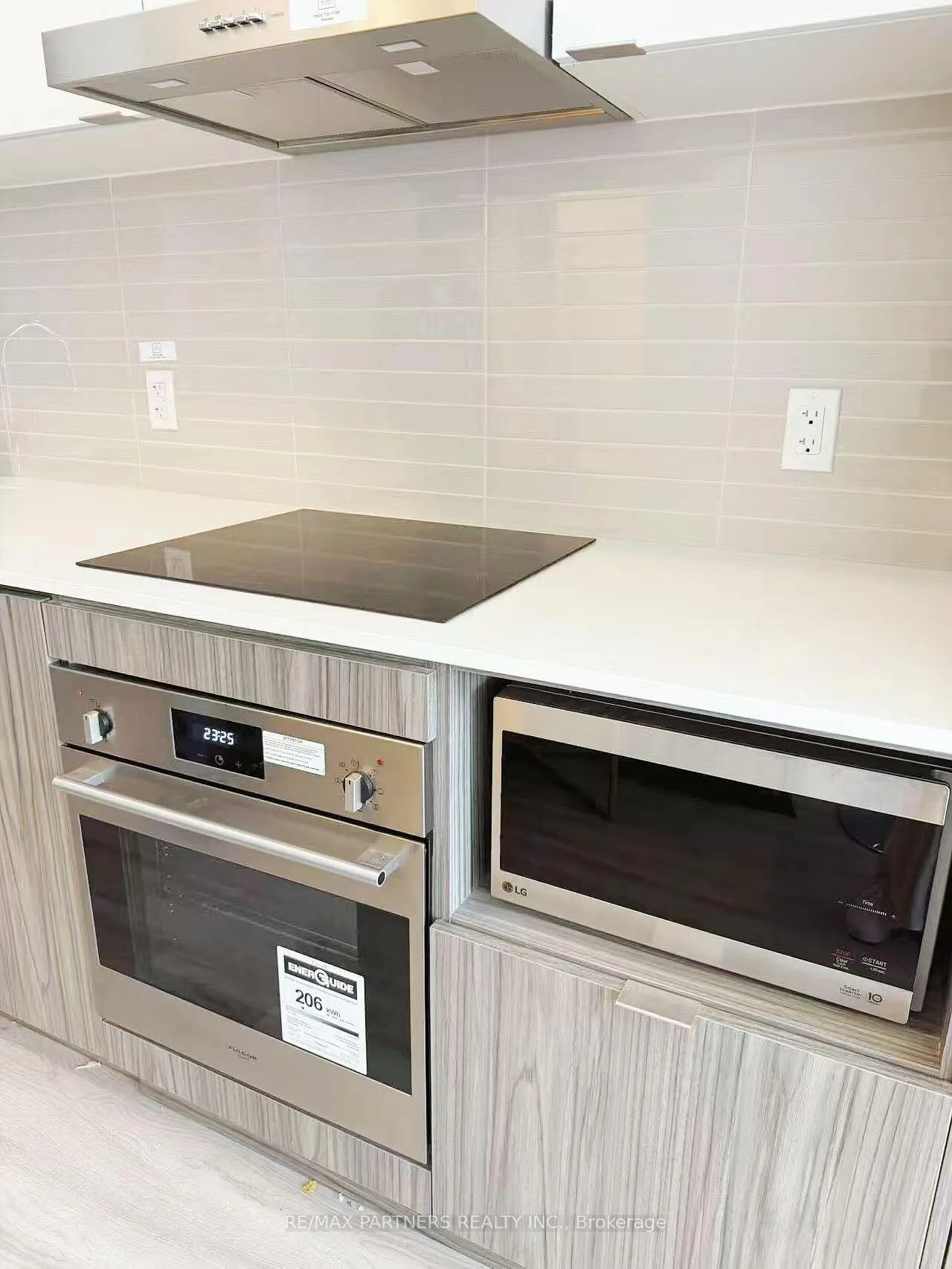 Photo 13 of Unit 5016, 55 Cooper Street W, Toronto, Waterfront Communities — HOMEH