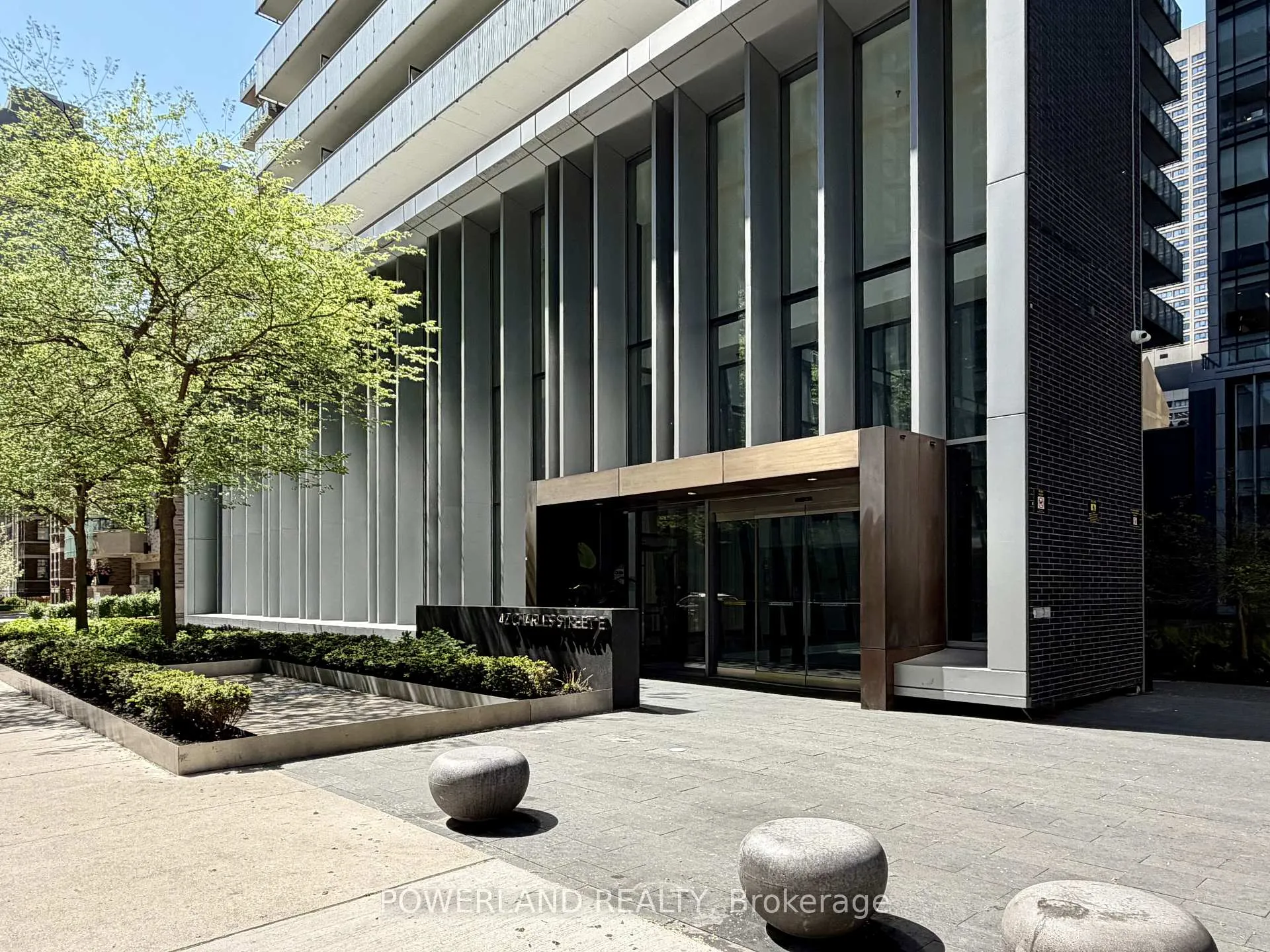 Photo 2 of Unit Lph4705, 42 Charles Street, Toronto, Church-Yonge Corridor — HOMEH