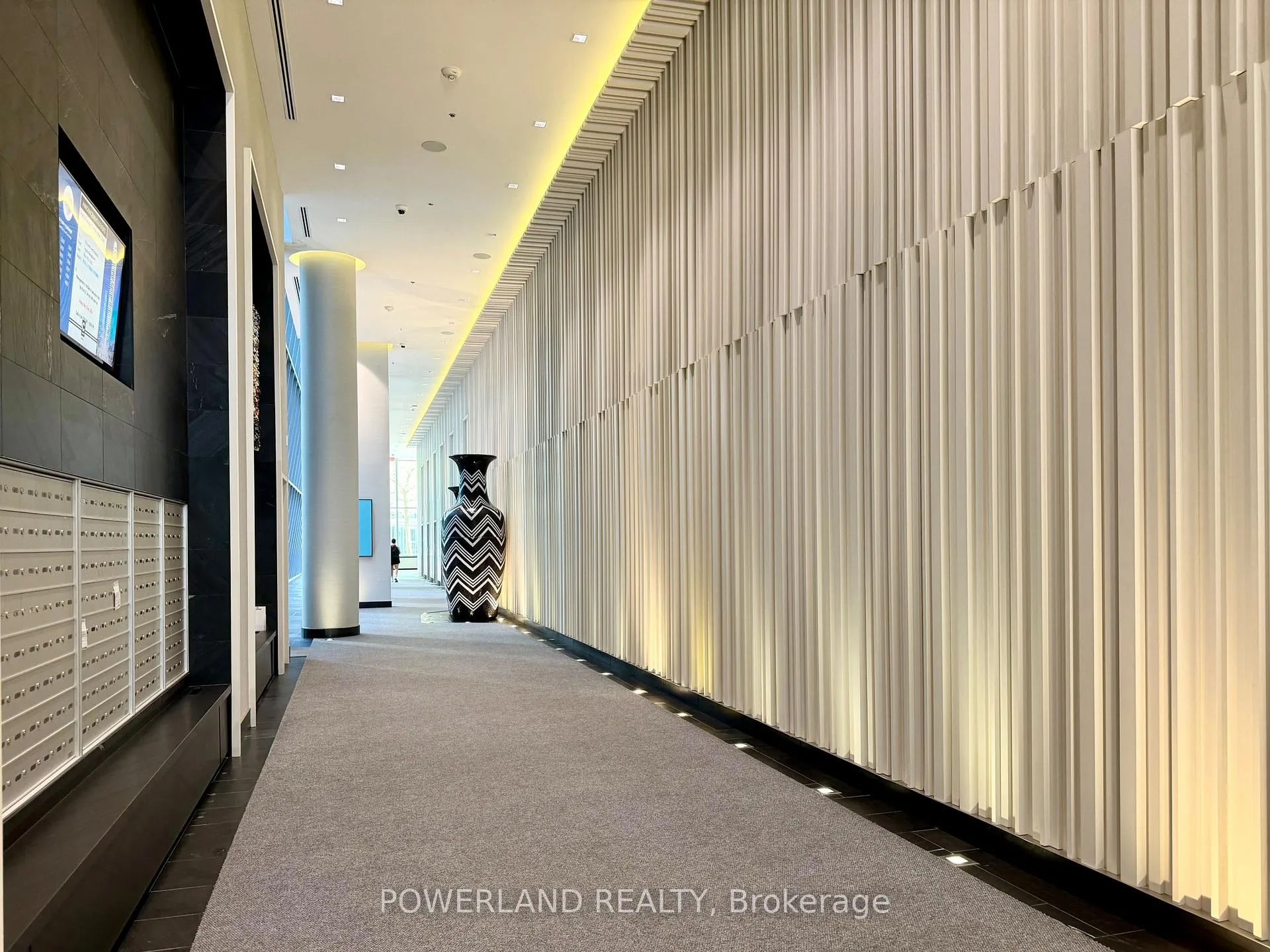 Photo 21 of Unit Lph4705, 42 Charles Street, Toronto, Church-Yonge Corridor — HOMEH