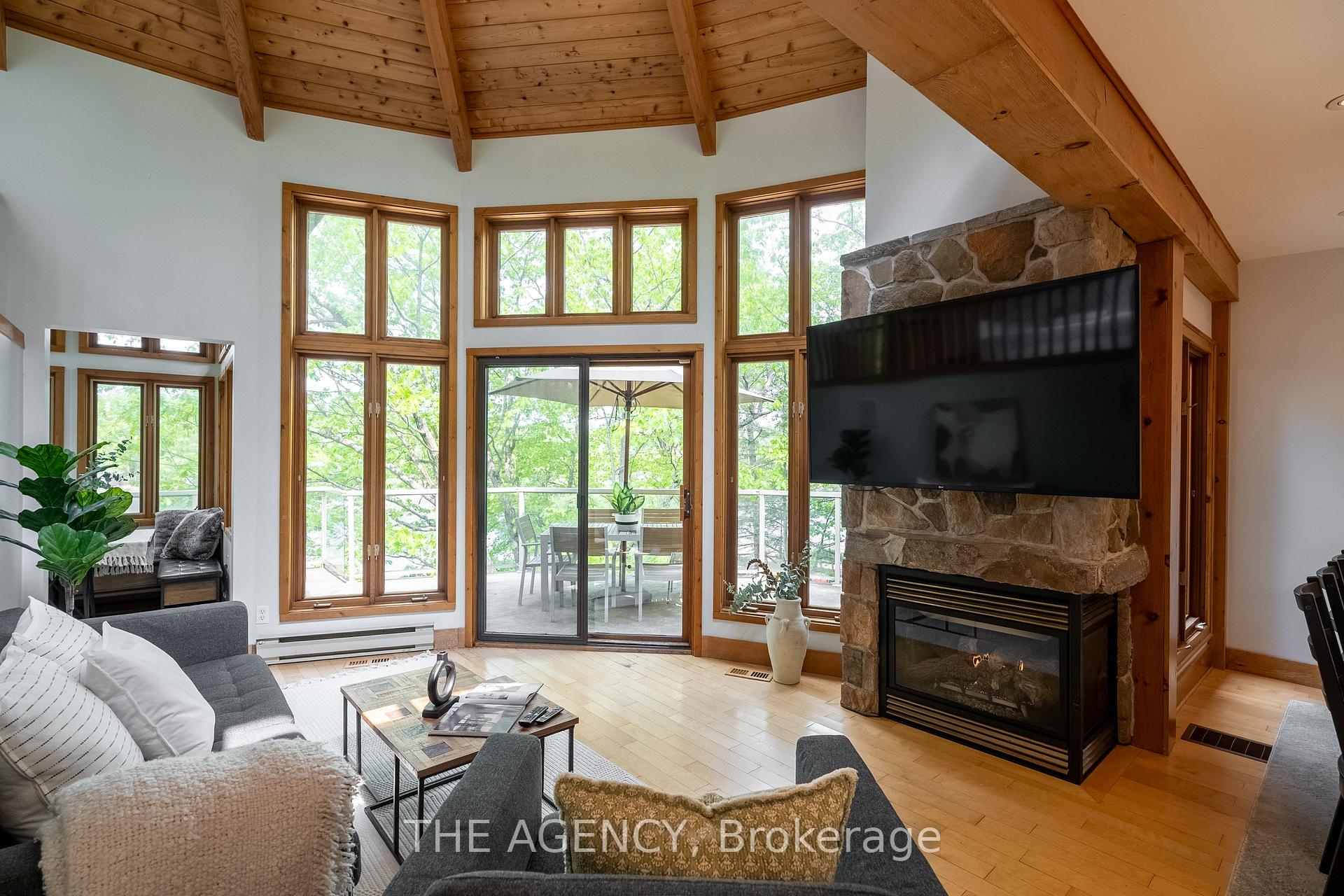 Photo 6 of 45 Pinetree Road, Gravenhurst, Muskoka (S) — HOMEH