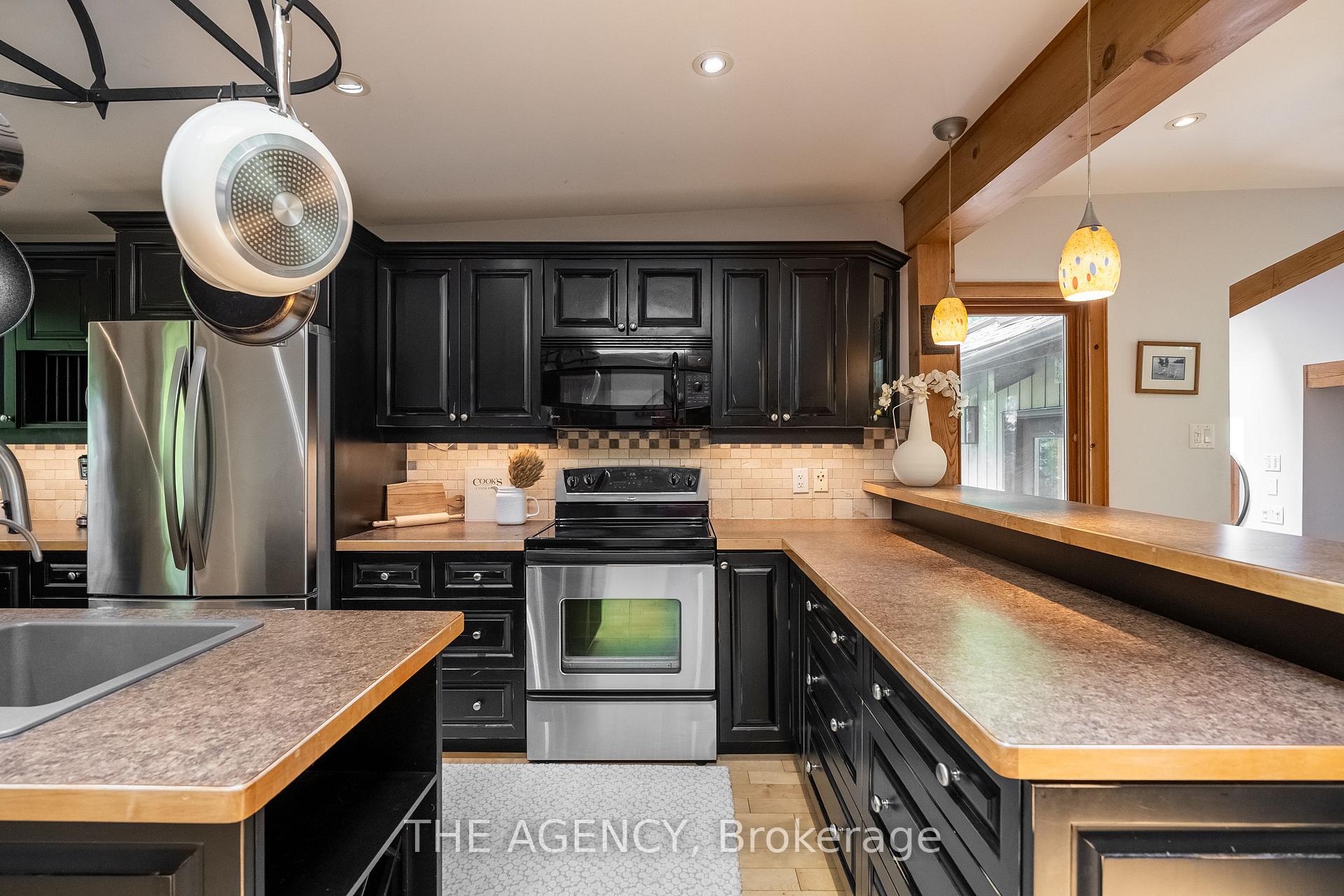 Photo 8 of 45 Pinetree Road, Gravenhurst, Muskoka (S) — HOMEH