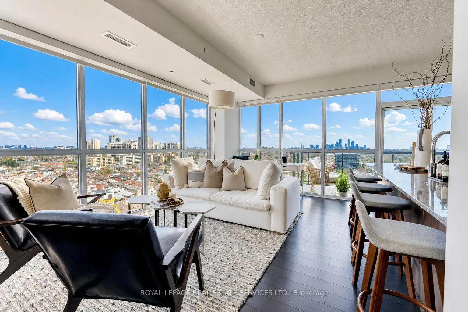 Front of Unit 1109, 1603 Eglinton Avenue W