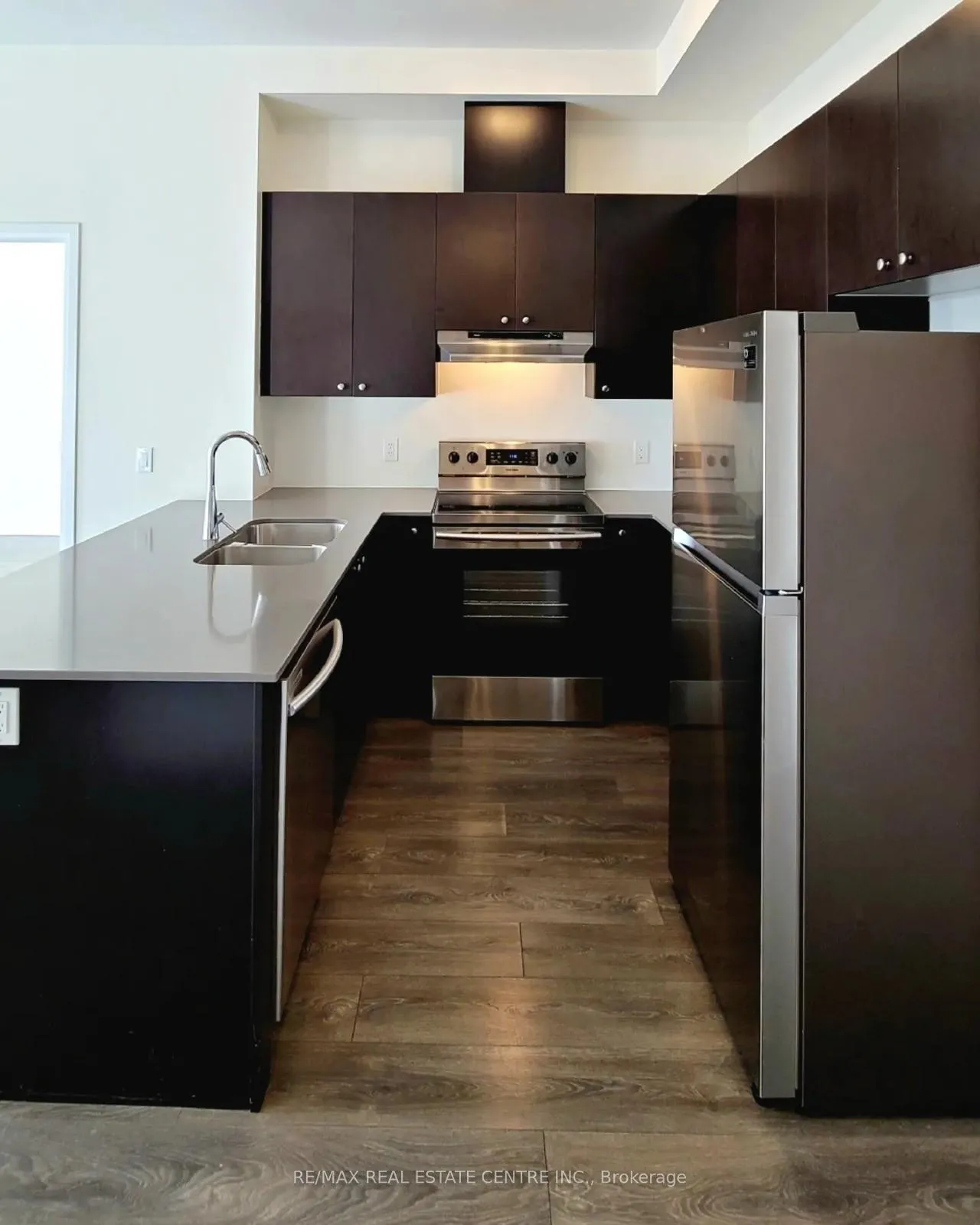 Photo 3 of Unit 606, 1105 Leger Way, Milton, Ford — HOMEH