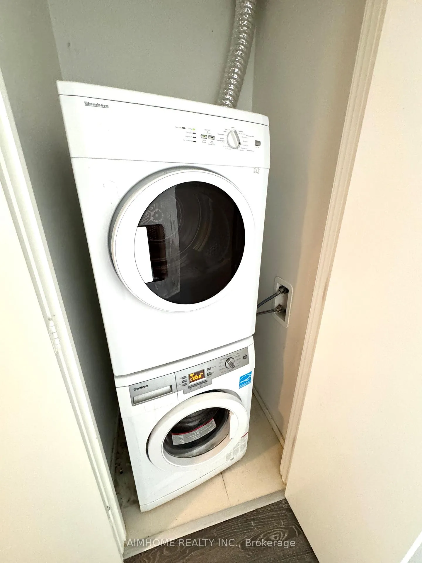 Photo 32 of Unit 2510, 1 Bloor Street E, Toronto, Church-Yonge Corridor — HOMEH