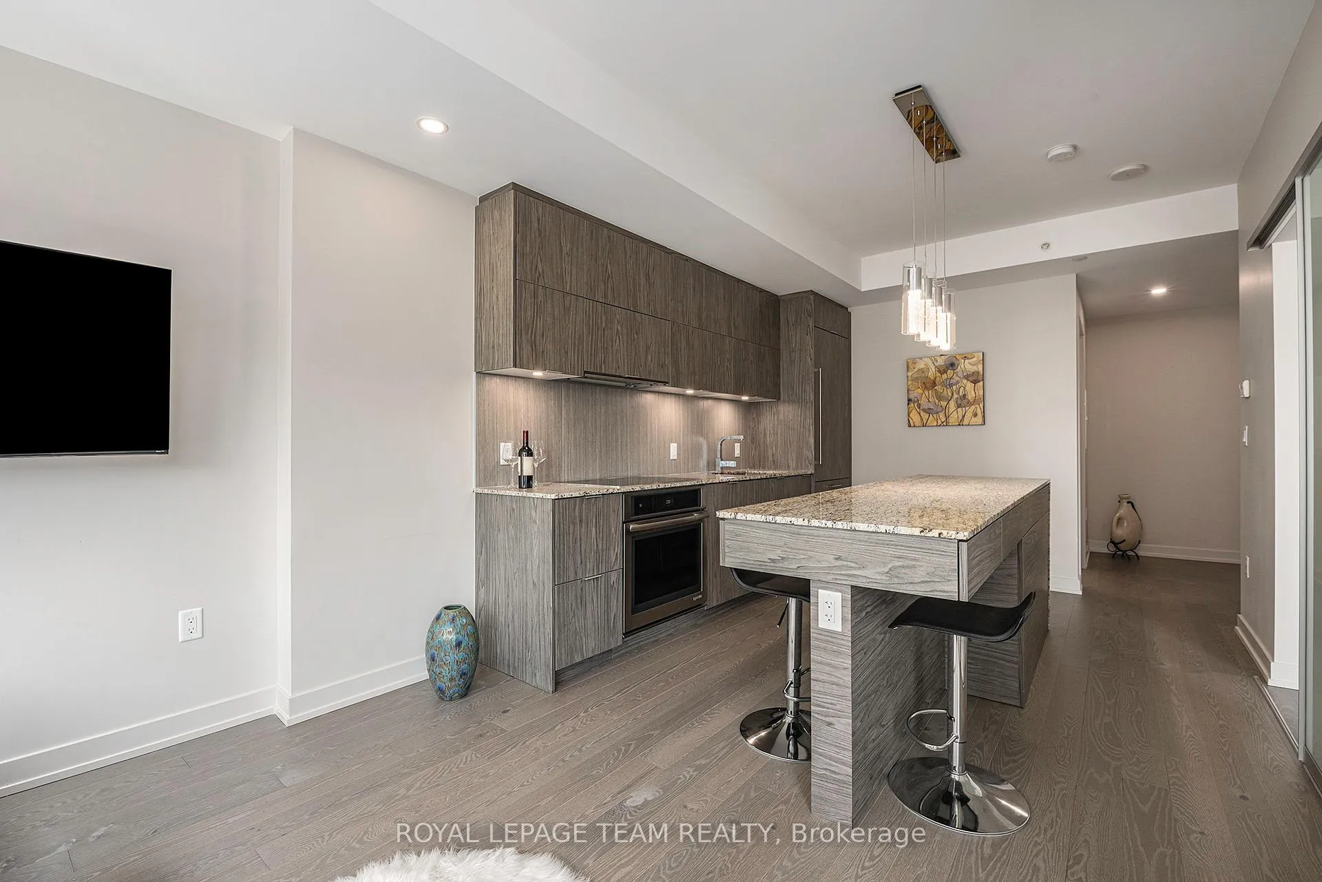 Photo 8 of Unit 1509, 101 Queen Street, Ottawa, Ottawa Centre — HOMEH