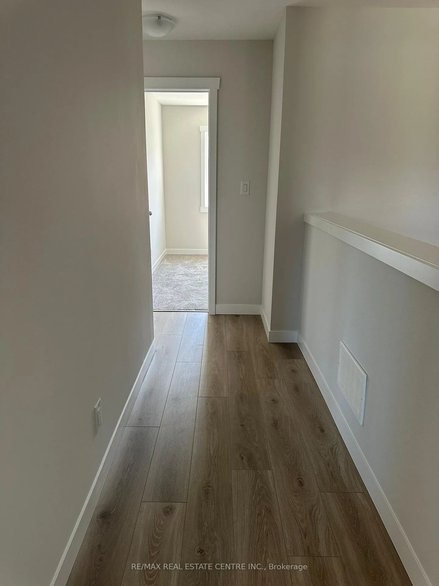 Photo 21 of 33 Strath Crescent, Springwater, Elmvale — HOMEH