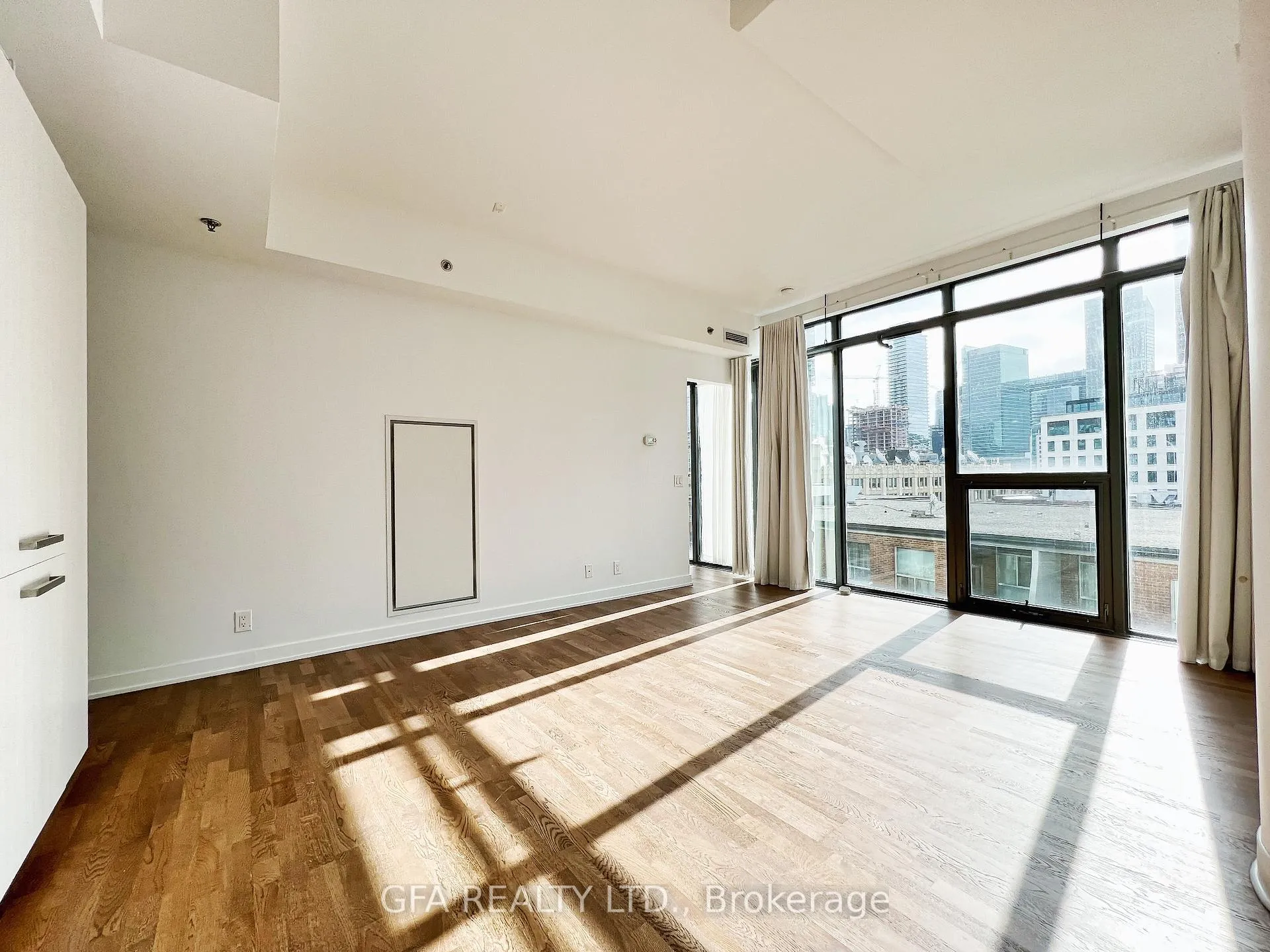 Photo 19 of Unit 810, 15 Beverley Street, Toronto, Kensington-Chinatown — HOMEH