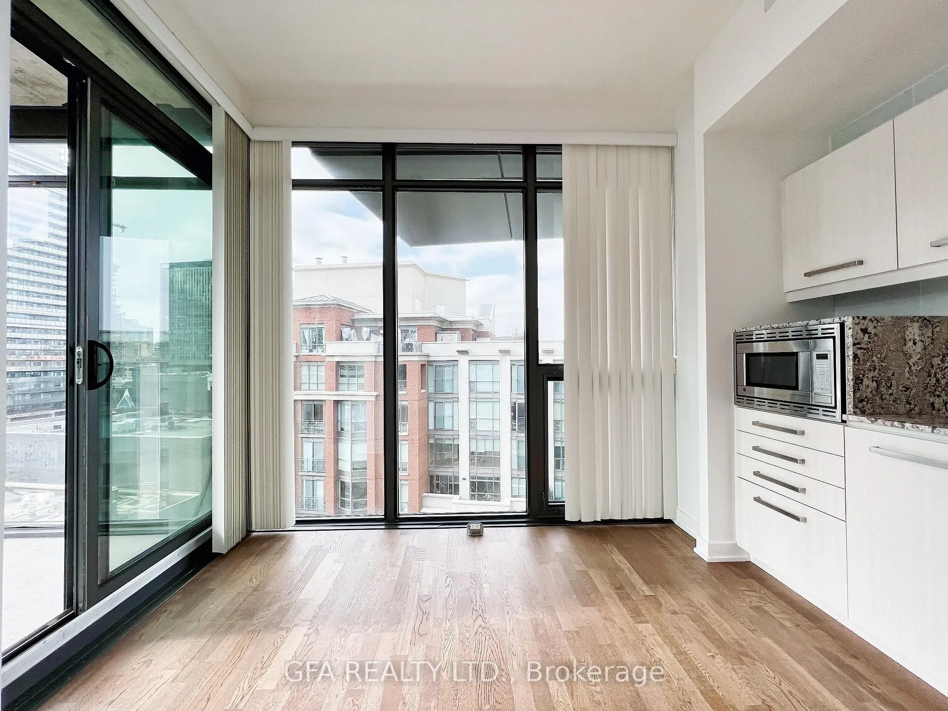 Photo 21 of Unit 810, 15 Beverley Street, Toronto, Kensington-Chinatown — HOMEH
