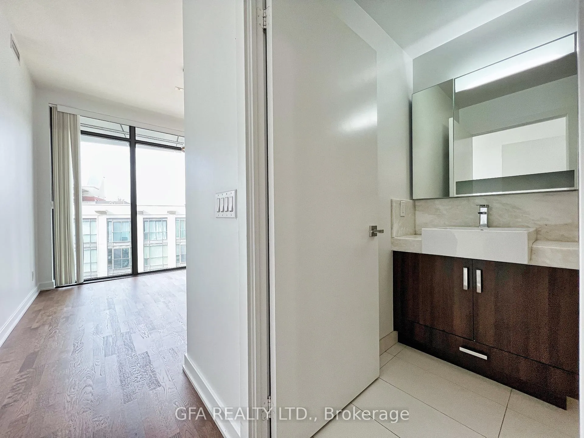 Photo 34 of Unit 810, 15 Beverley Street, Toronto, Kensington-Chinatown — HOMEH