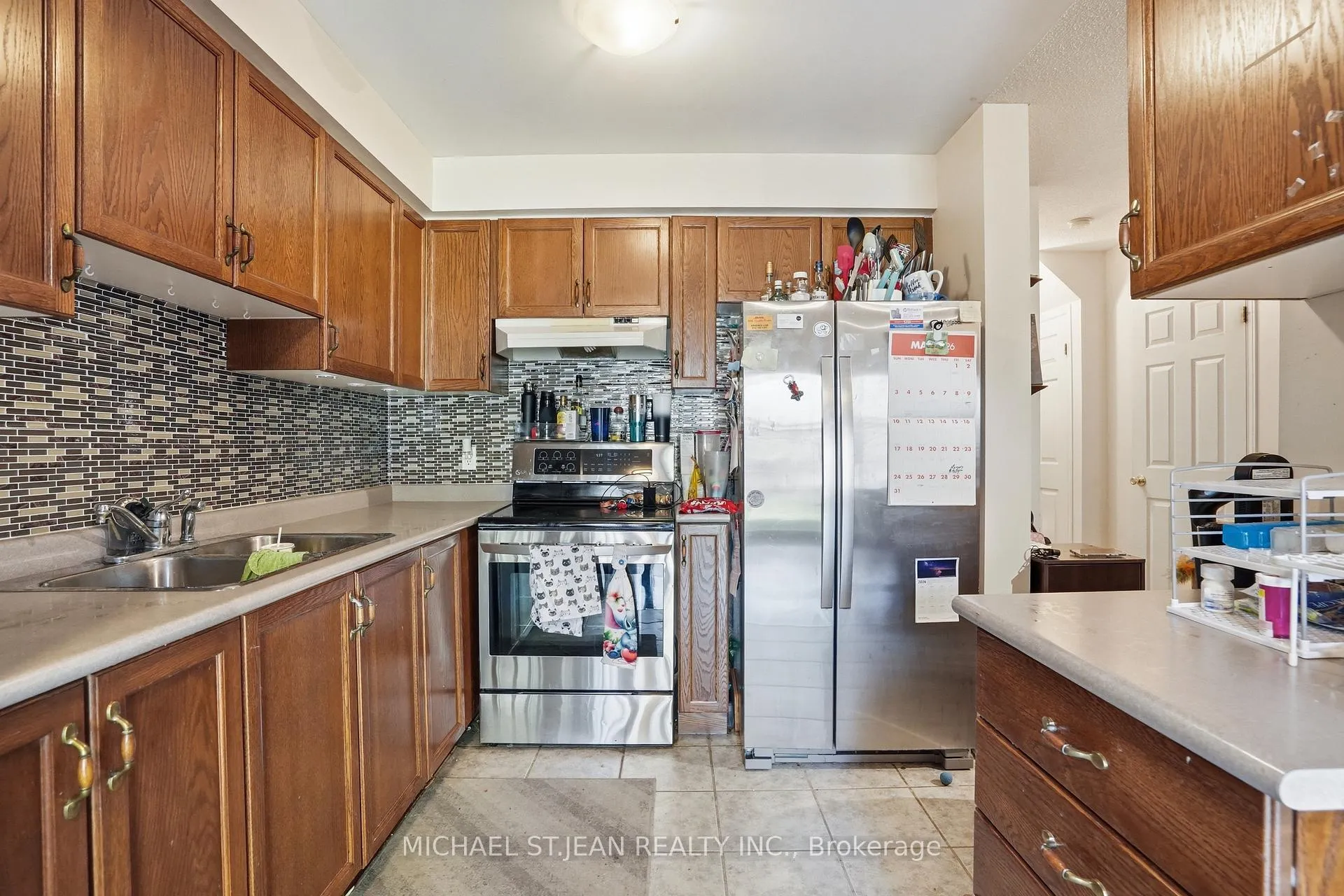 Photo 9 of Unit 2, 565 Rymal Road E, Hamilton, Butler — HOMEH