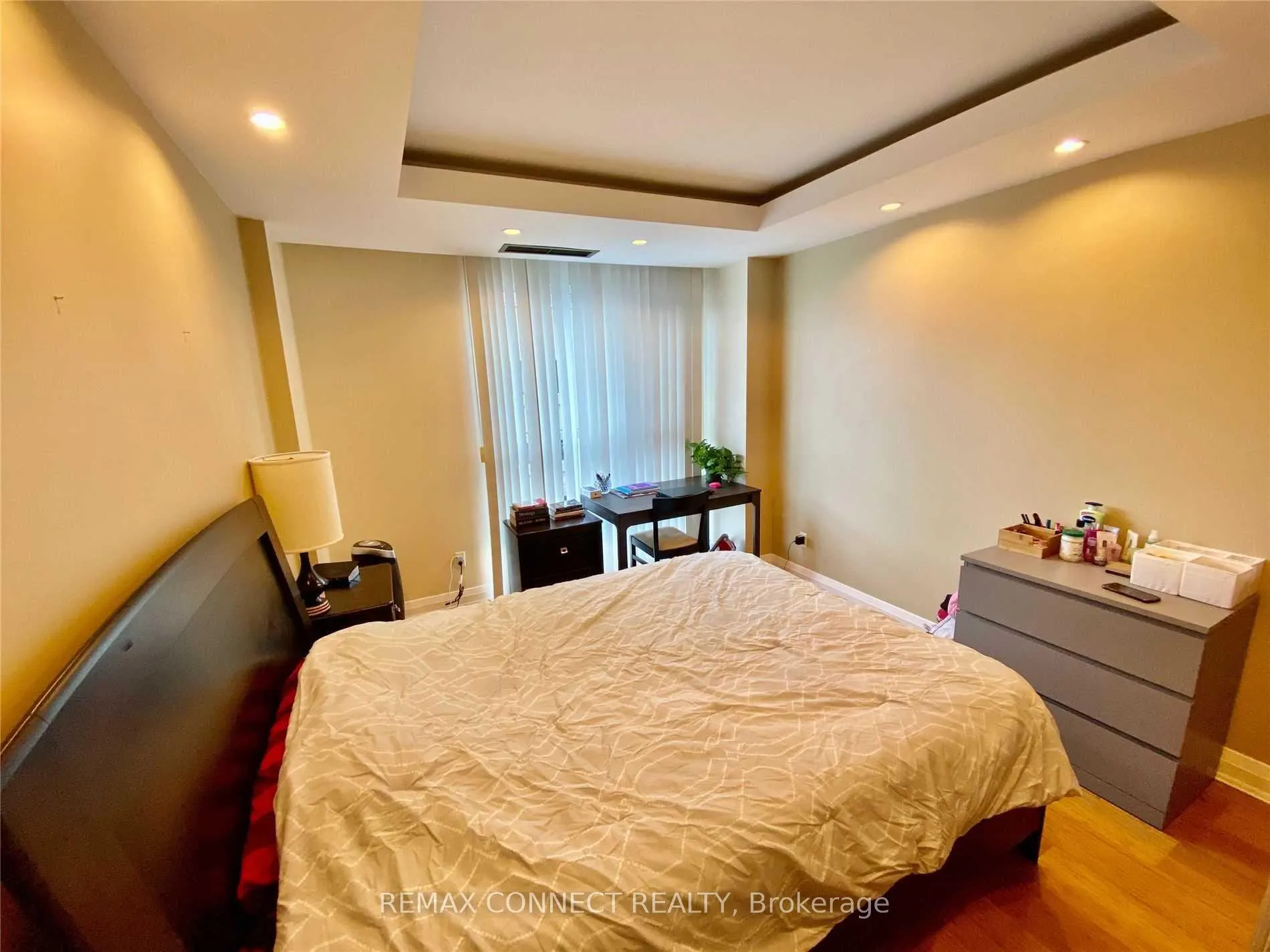Photo 8 of Unit 1006, 8 Wellesley Street E, Toronto, Church-Yonge Corridor — HOMEH