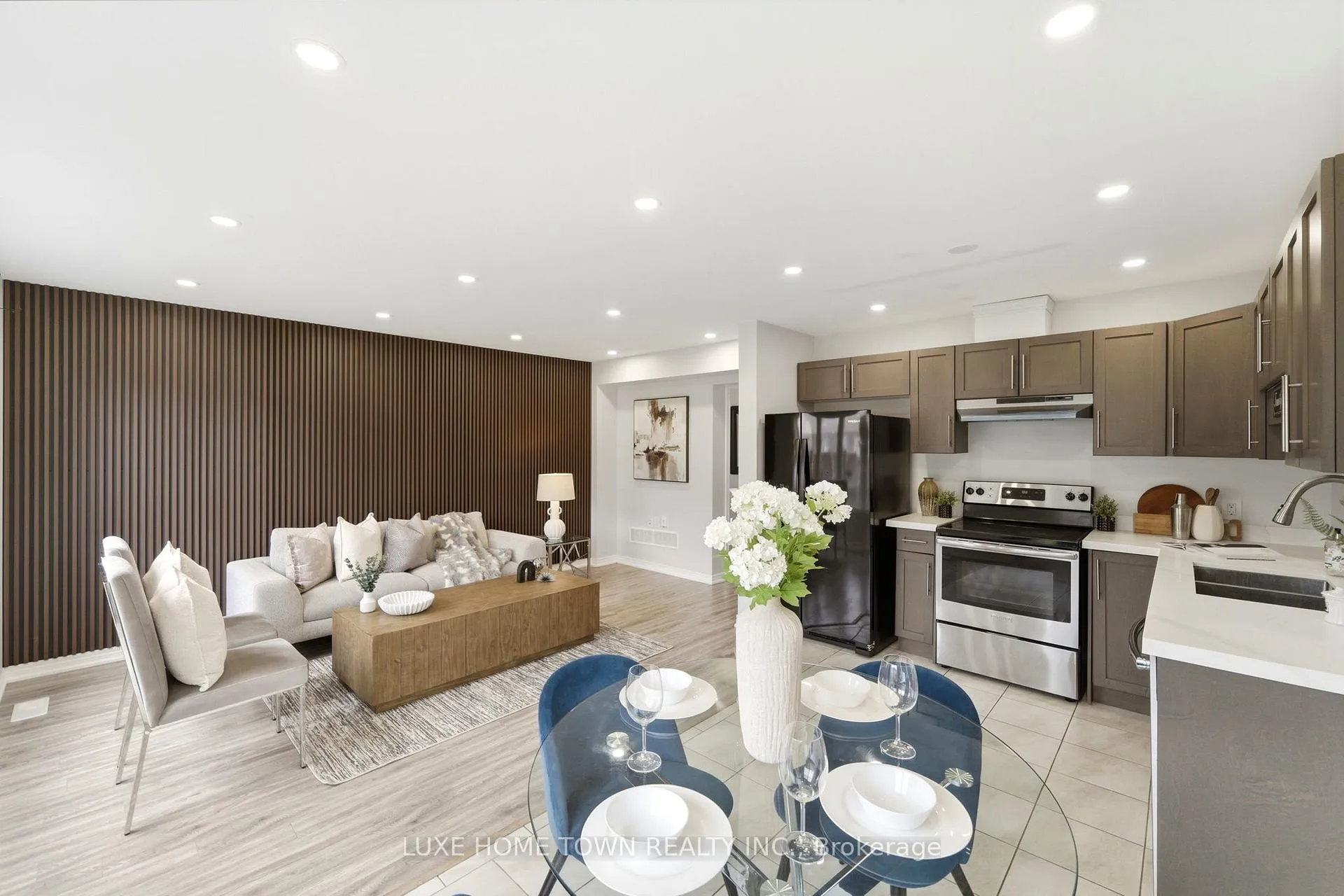 Photo 6 of 100 Monarch Street, Welland, Coyle Creek — HOMEH