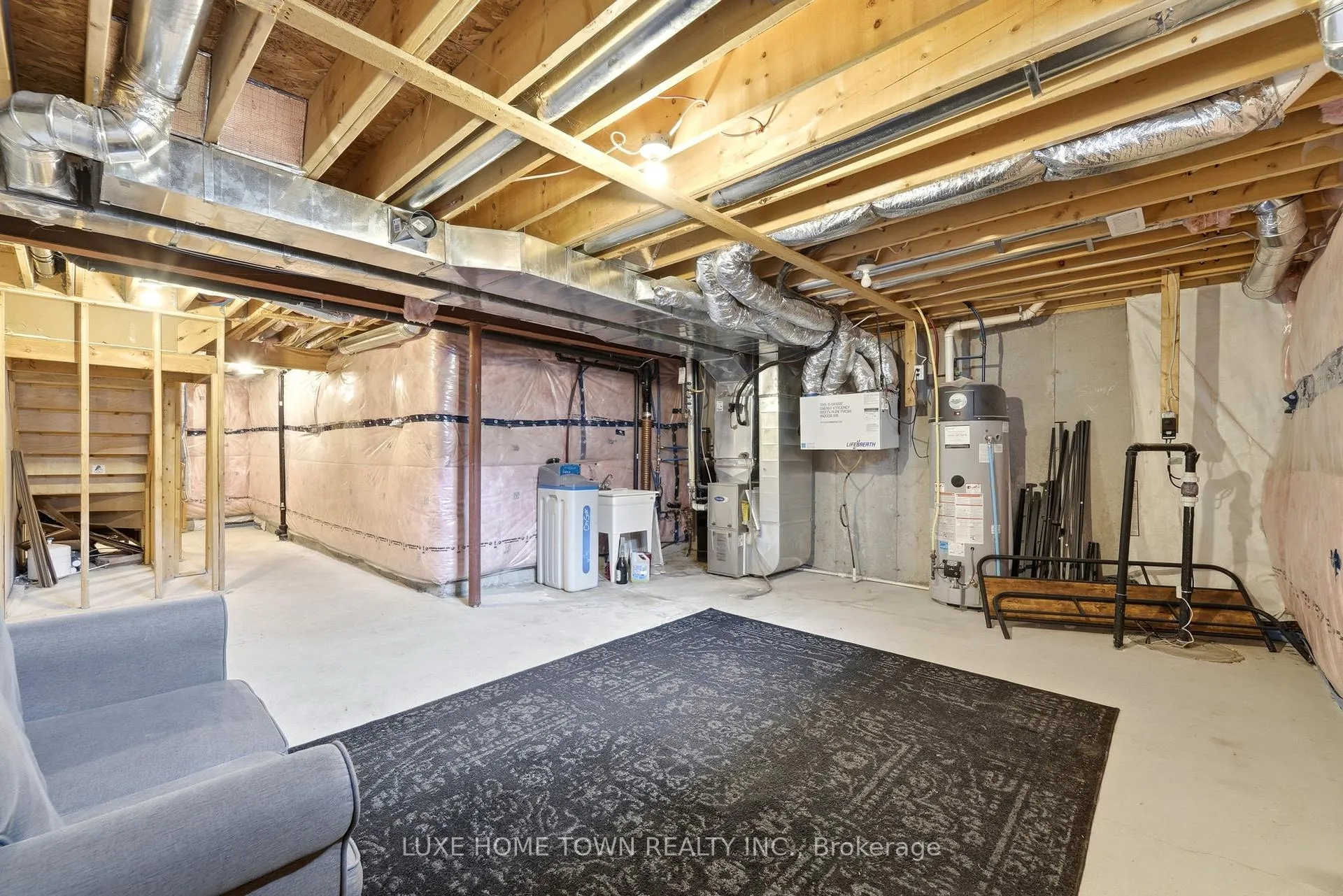 Photo 33 of 100 Monarch Street, Welland, Coyle Creek — HOMEH