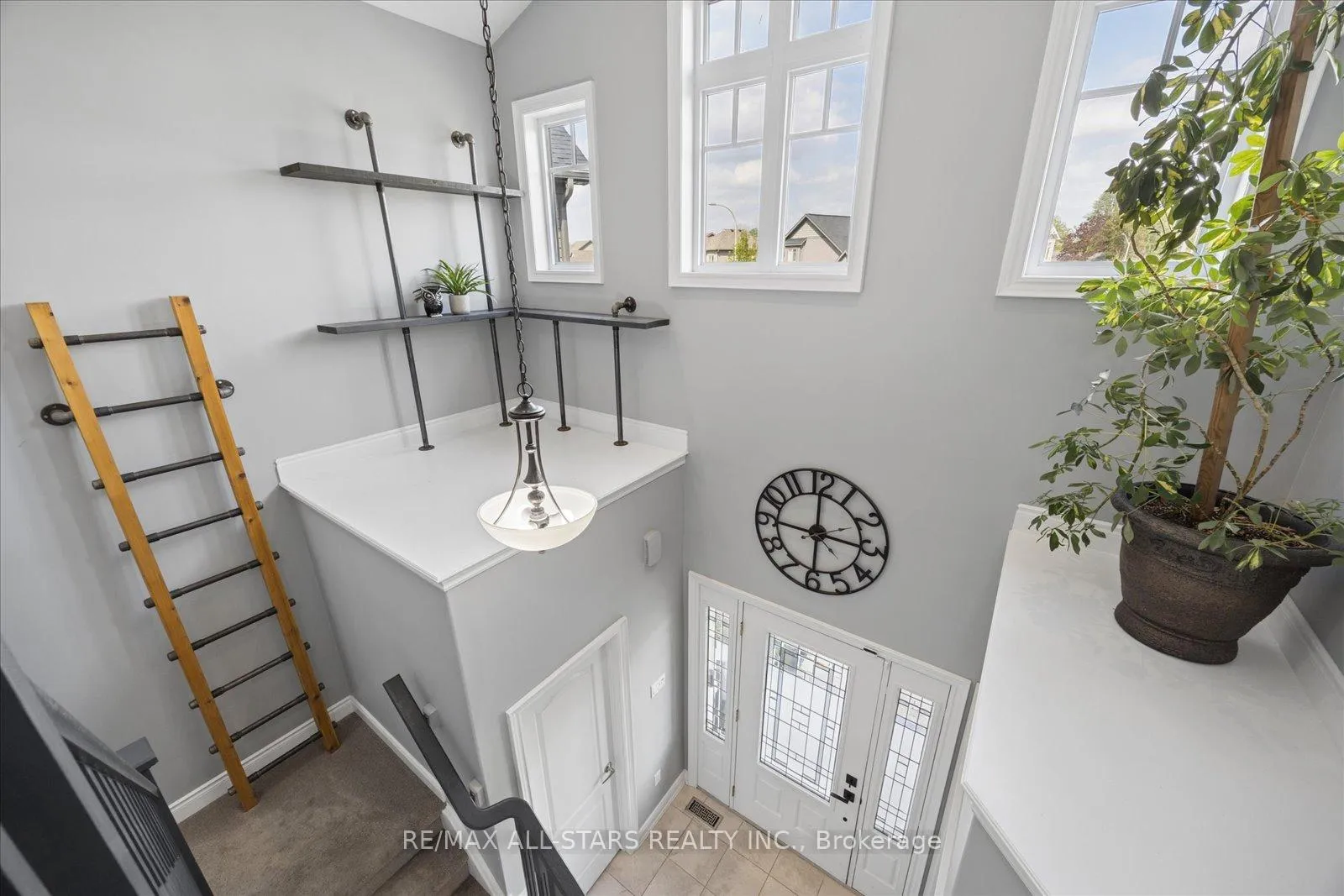 Photo 19 of 18 Carleton Trail, New Tecumseth, Beeton — HOMEH