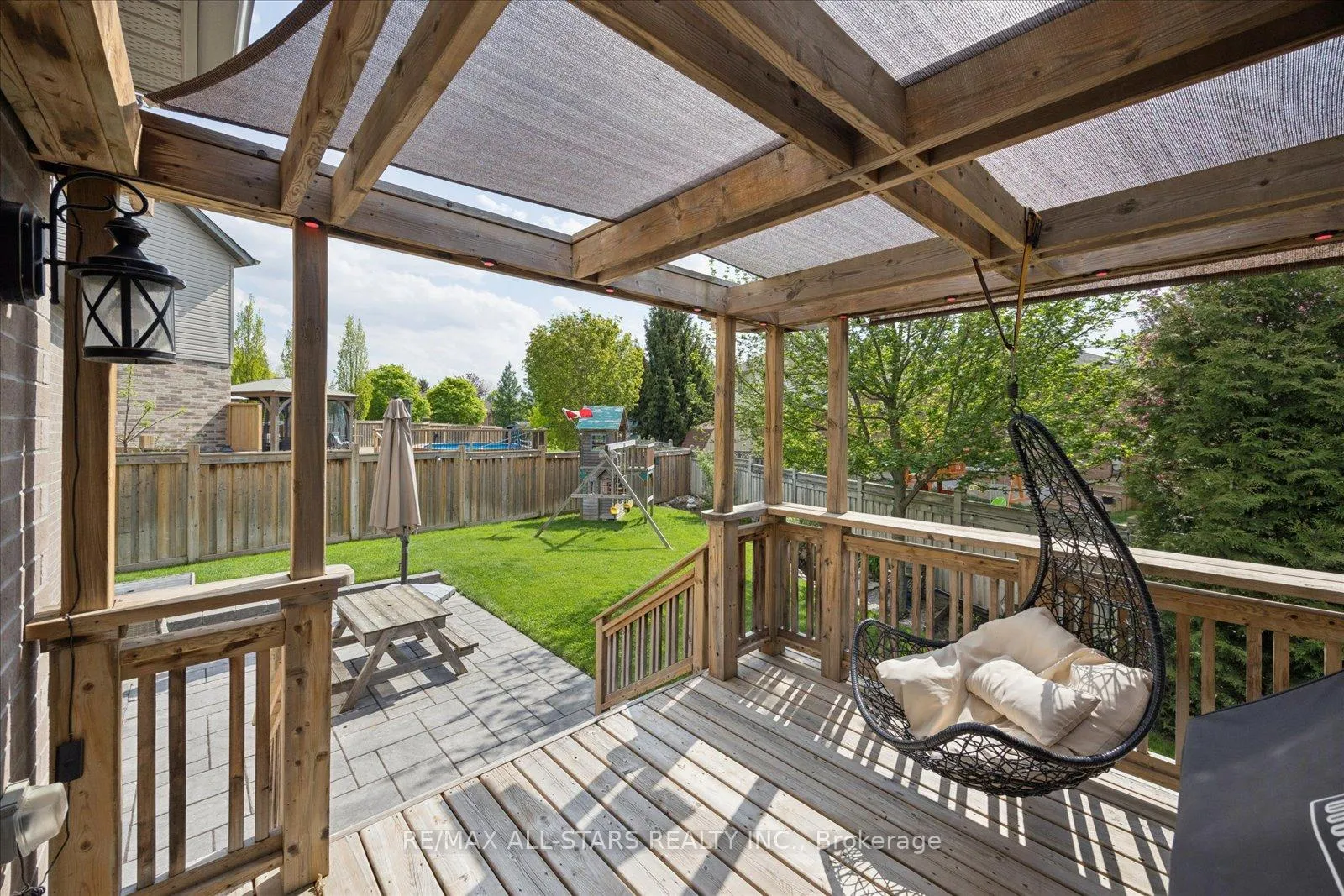 Photo 34 of 18 Carleton Trail, New Tecumseth, Beeton — HOMEH