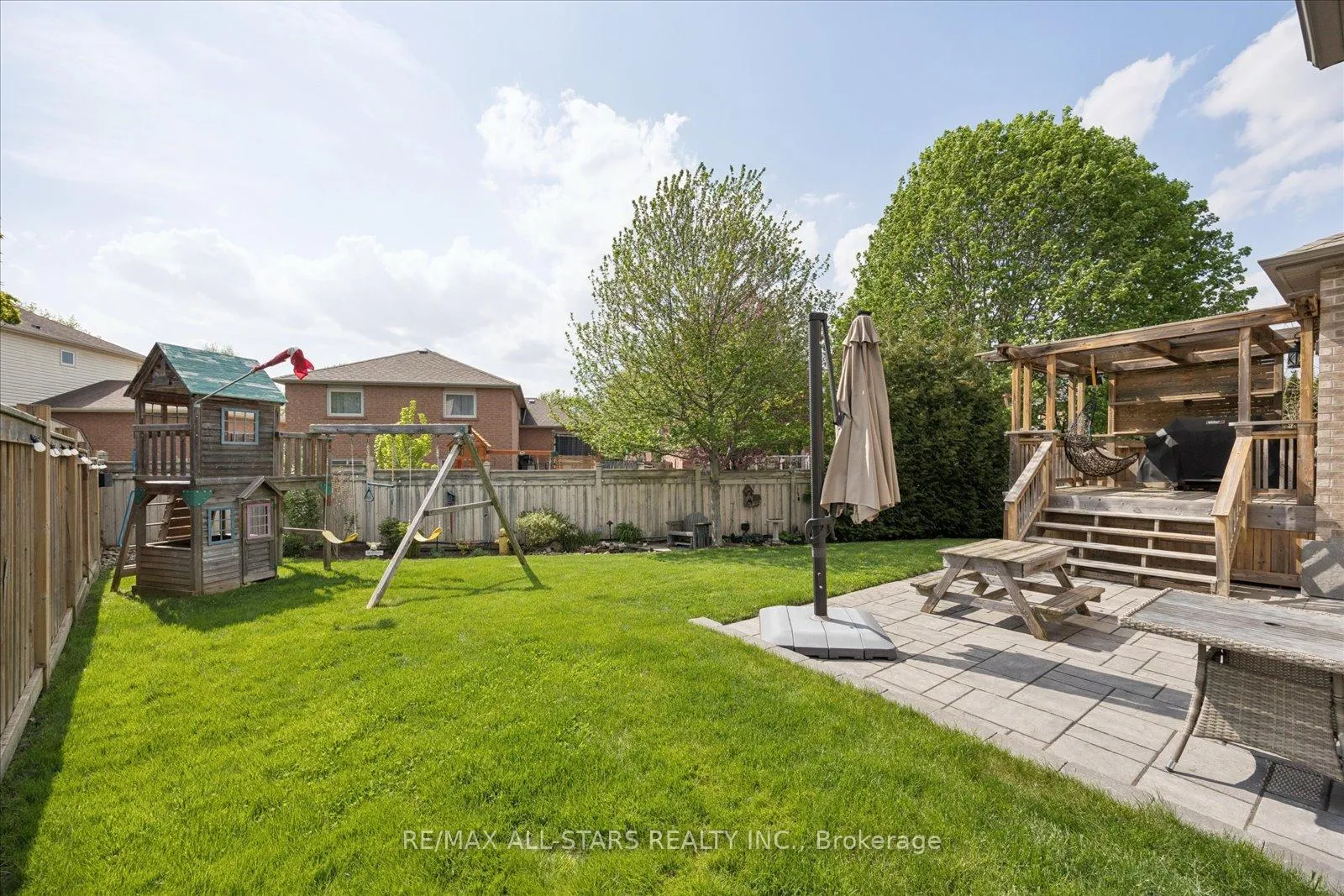 Photo 36 of 18 Carleton Trail, New Tecumseth, Beeton — HOMEH