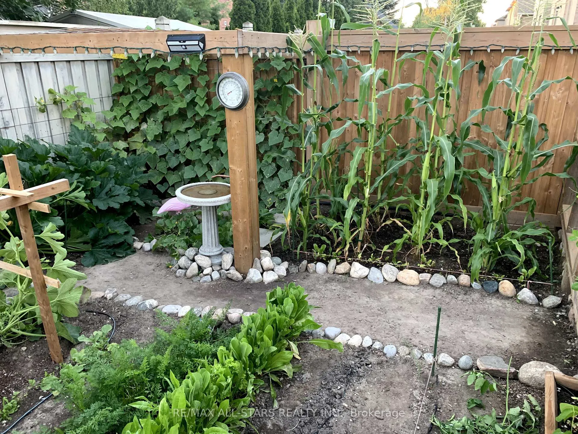 Photo 46 of 18 Carleton Trail, New Tecumseth, Beeton — HOMEH