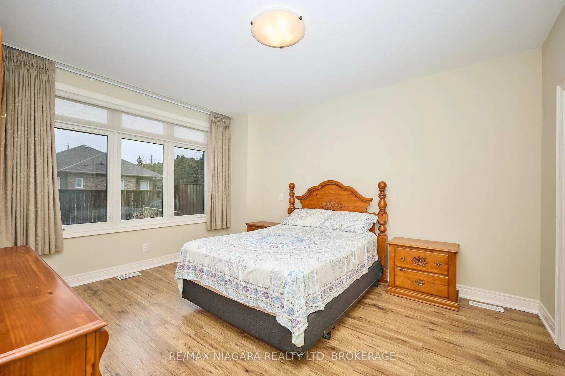 Photo 16 of Unit 7, 14 Emerald Common, St. Catharines, Lakeshore — HOMEH