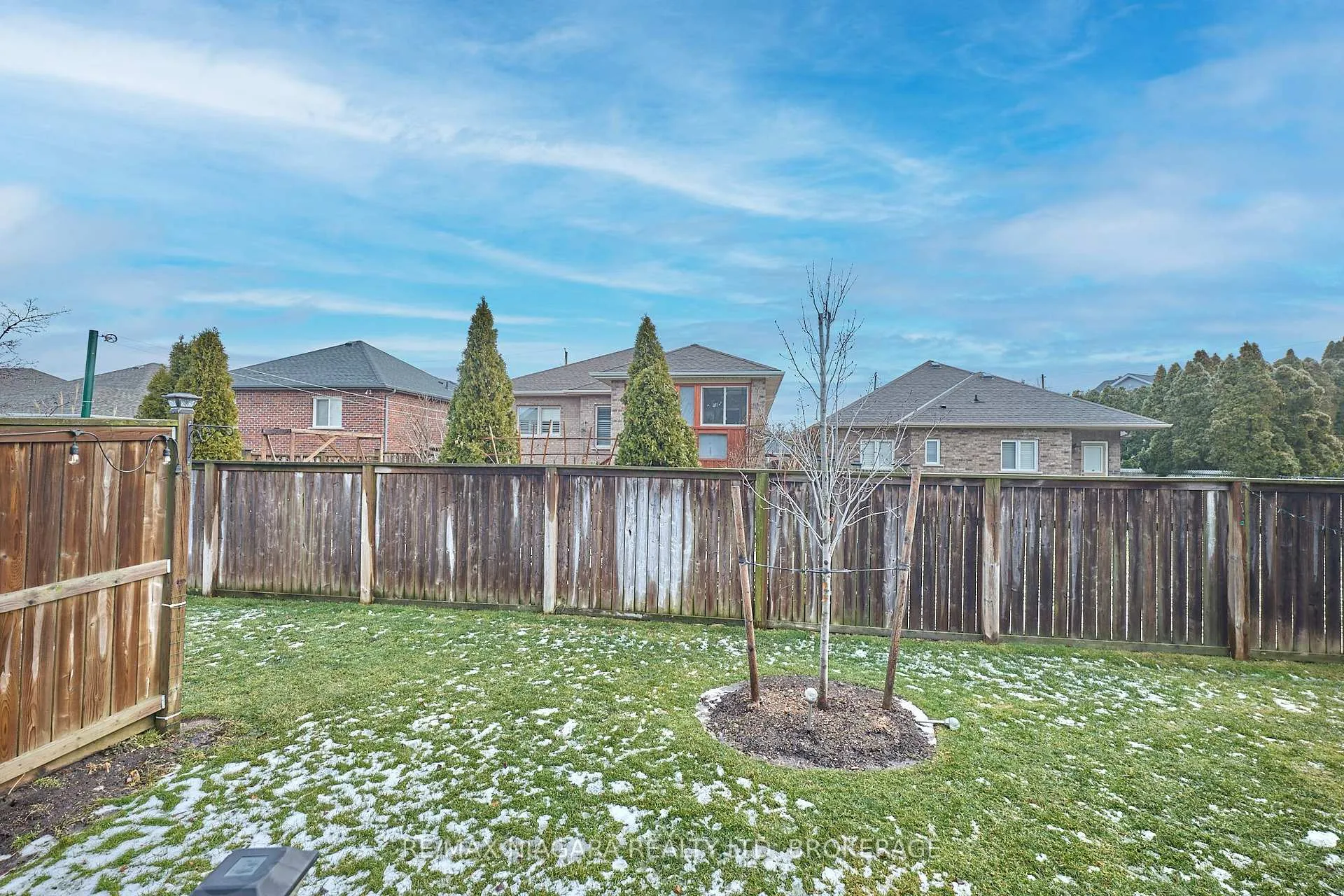Photo 35 of Unit 7, 14 Emerald Common, St. Catharines, Lakeshore — HOMEH