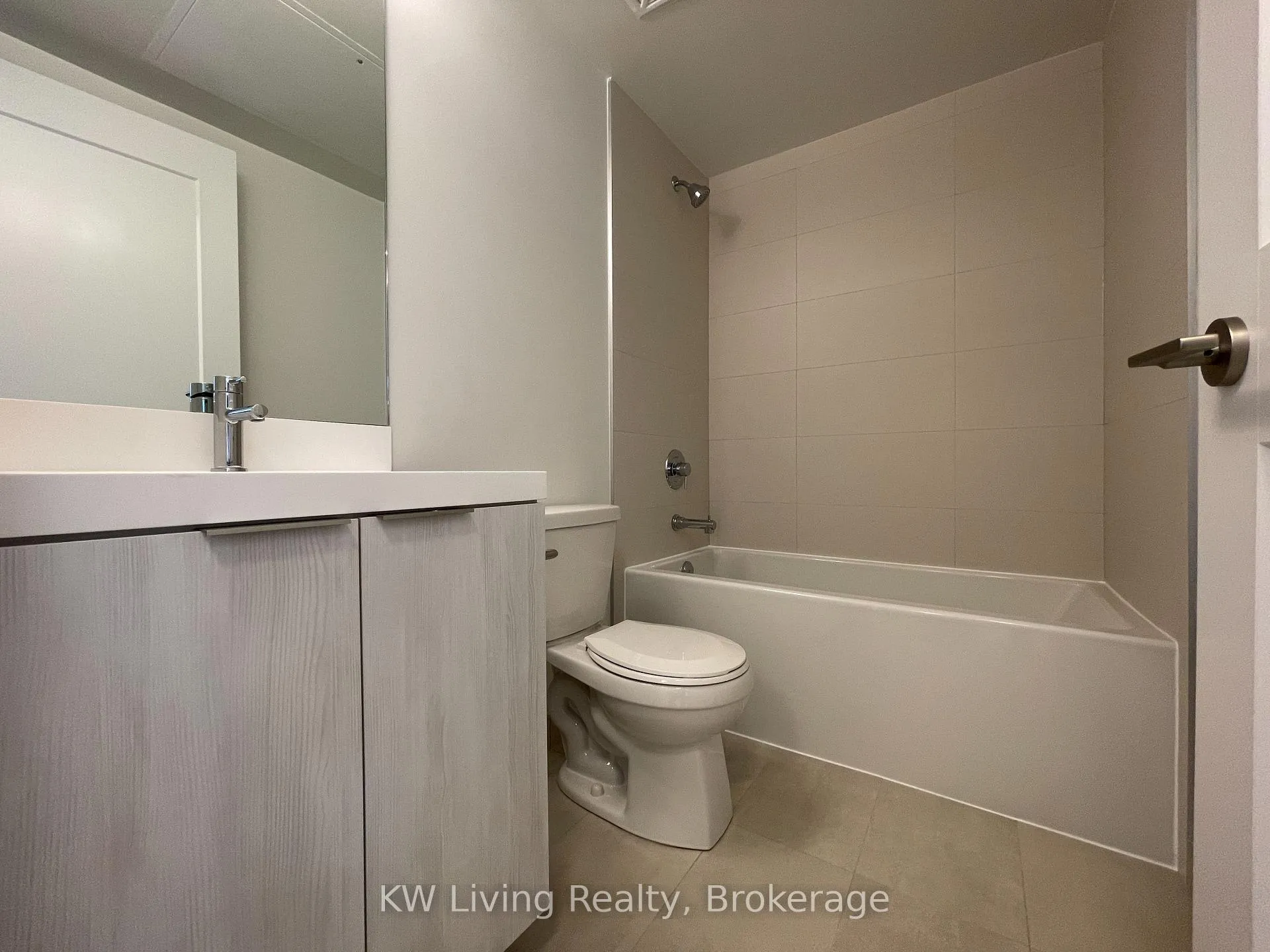 Photo 7 of Unit 2801, 8 Widmer Street, Toronto, Waterfront Communities — HOMEH