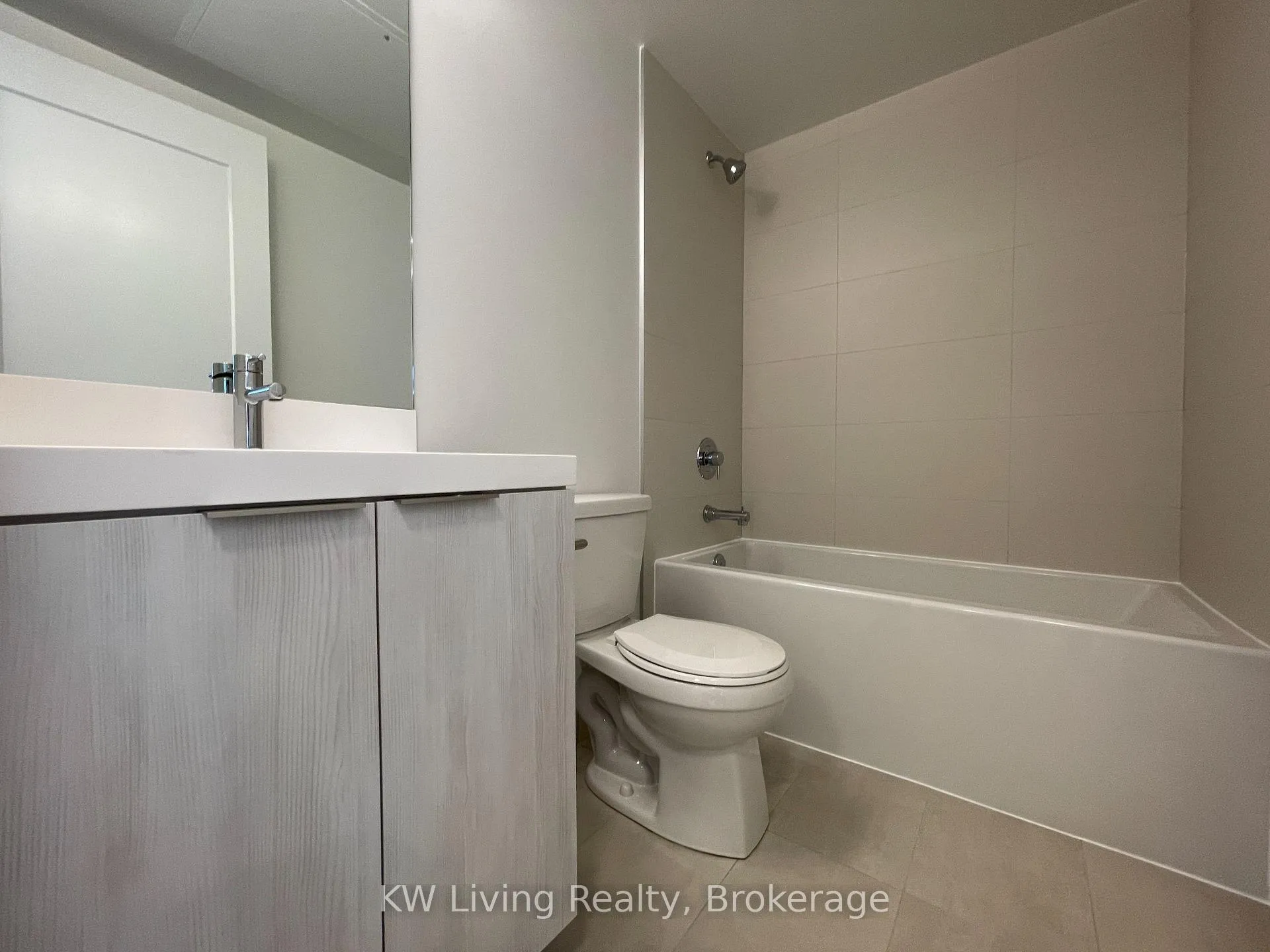 Photo 8 of Unit 2801, 8 Widmer Street, Toronto, Waterfront Communities — HOMEH