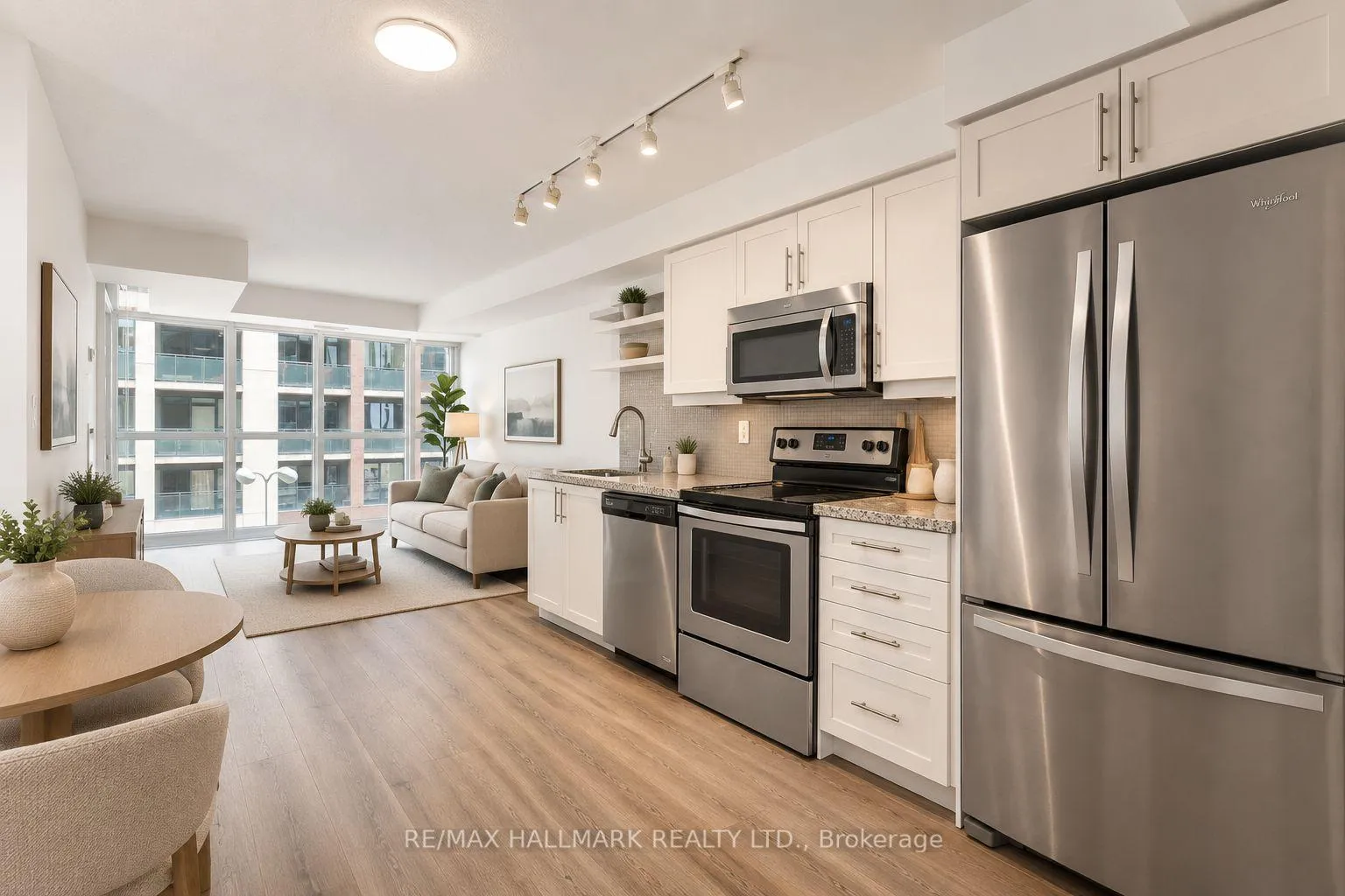 Photo 2 of Unit 502, 400 Adelaide Street E, Toronto, Moss Park — HOMEH