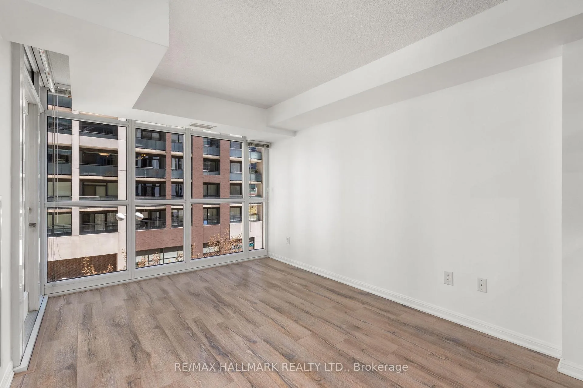 Photo 12 of Unit 502, 400 Adelaide Street E, Toronto, Moss Park — HOMEH