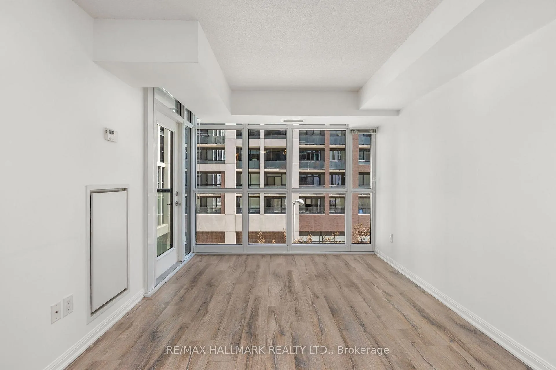 Photo 13 of Unit 502, 400 Adelaide Street E, Toronto, Moss Park — HOMEH