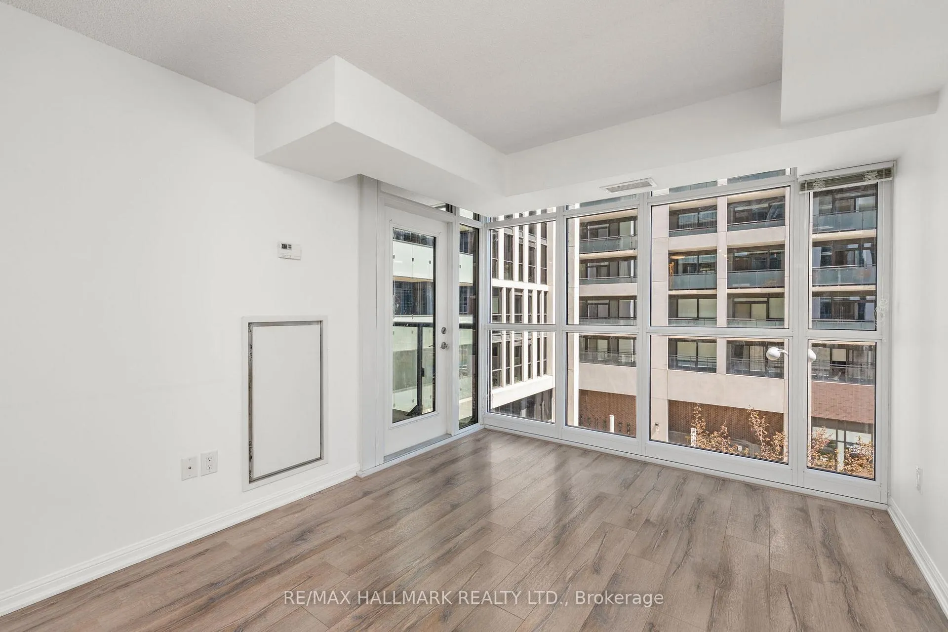 Photo 14 of Unit 502, 400 Adelaide Street E, Toronto, Moss Park — HOMEH