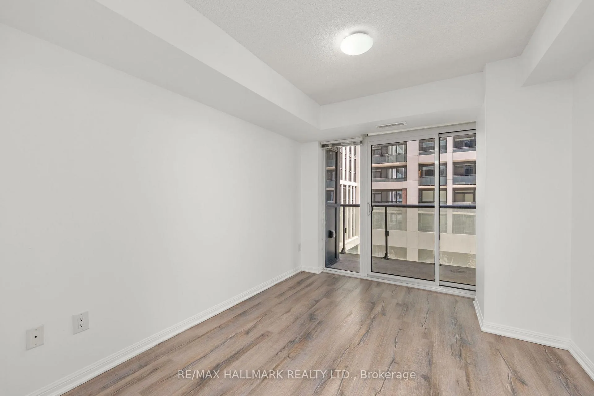 Photo 17 of Unit 502, 400 Adelaide Street E, Toronto, Moss Park — HOMEH