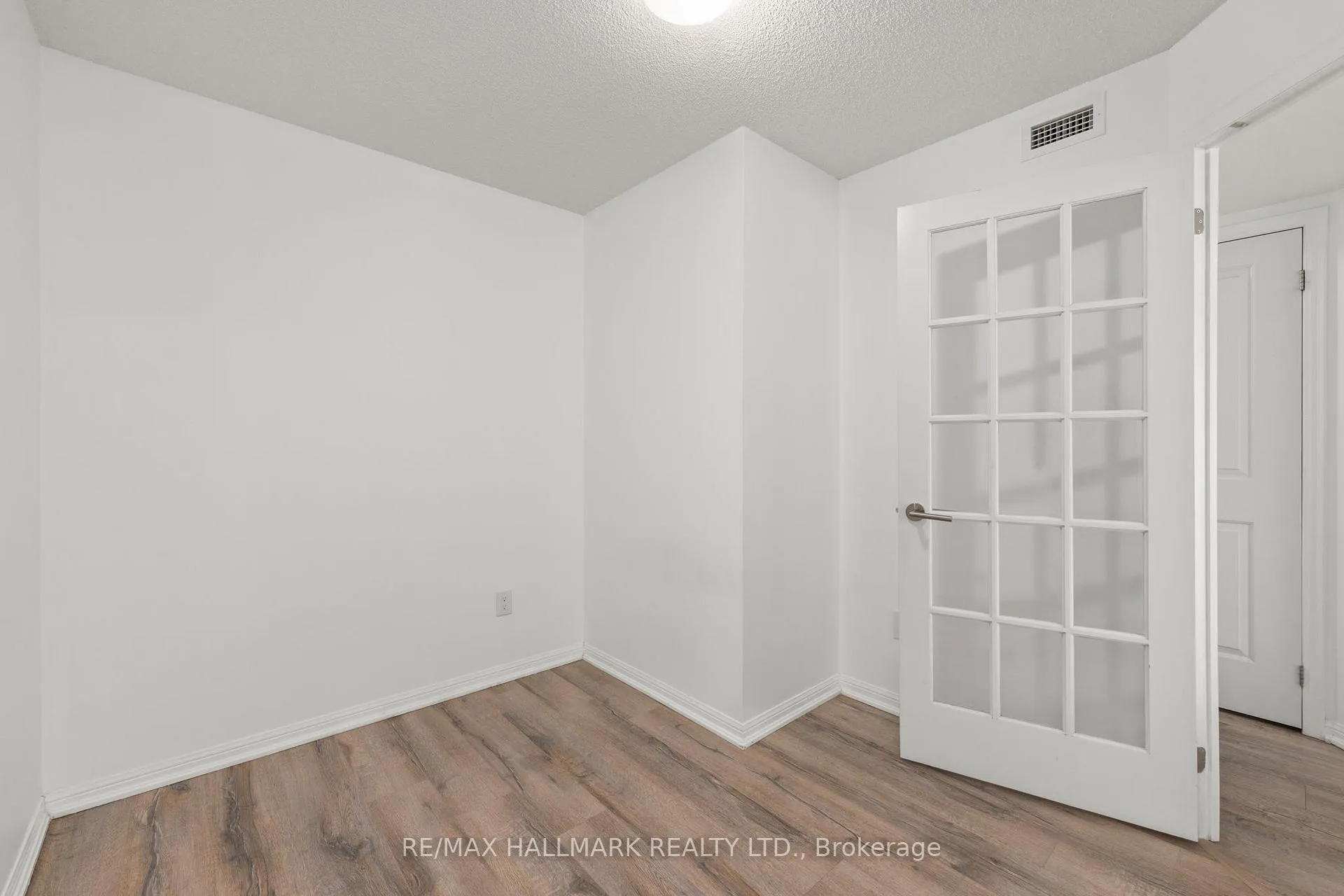 Photo 23 of Unit 502, 400 Adelaide Street E, Toronto, Moss Park — HOMEH