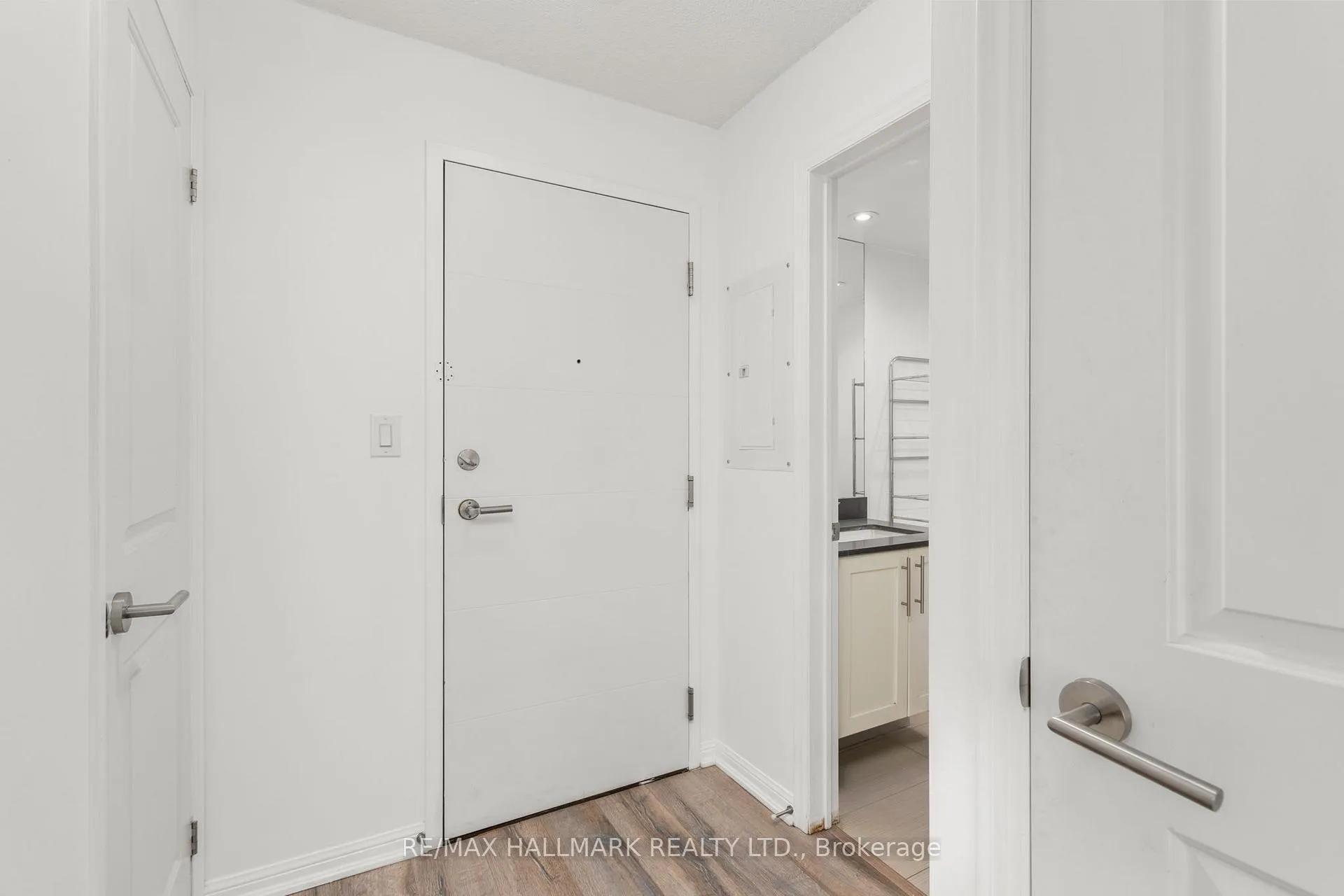 Photo 25 of Unit 502, 400 Adelaide Street E, Toronto, Moss Park — HOMEH
