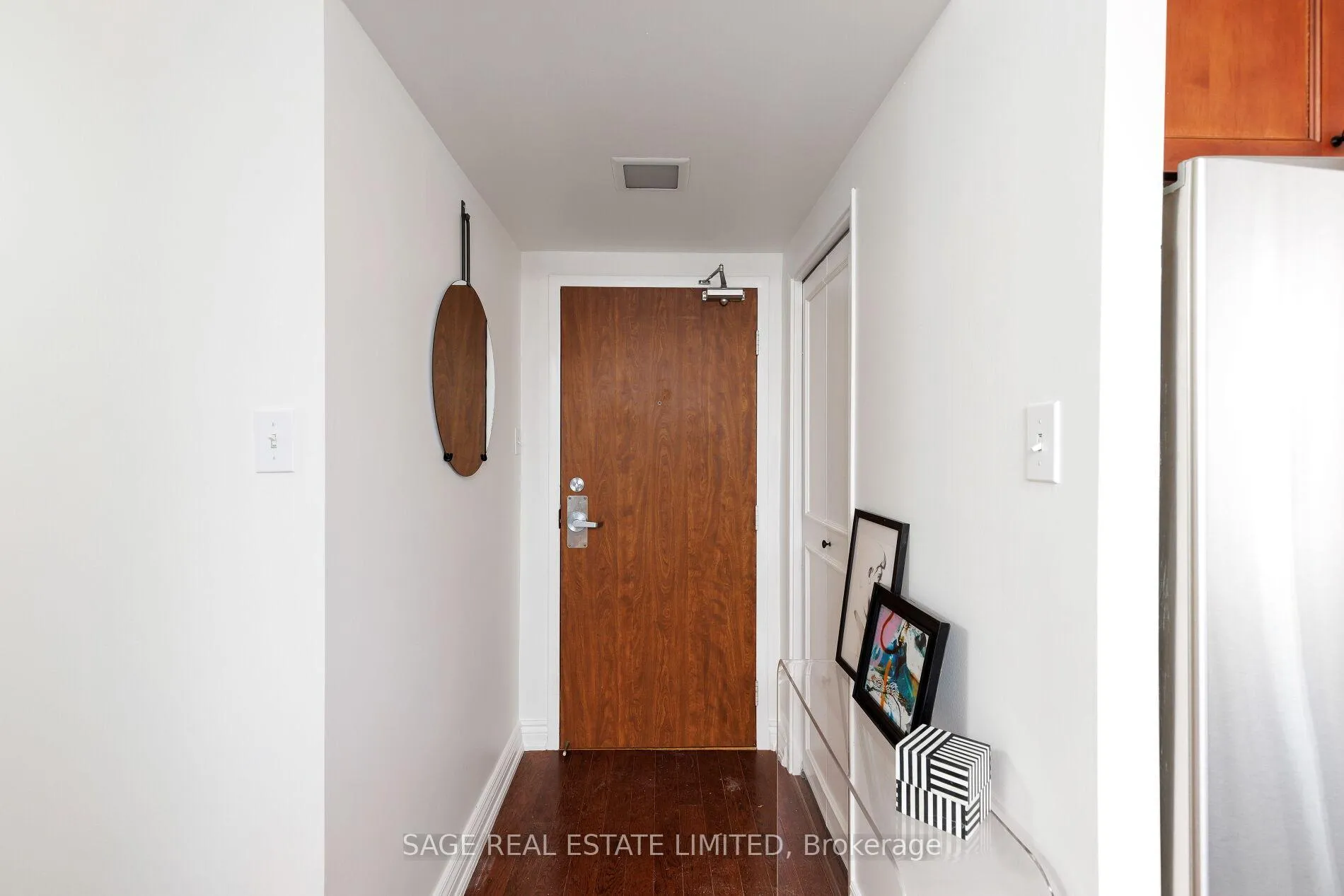 Photo 2 of Unit 512, 40 Sylvan Valley Way, Toronto, Bedford Park-Nortown — HOMEH