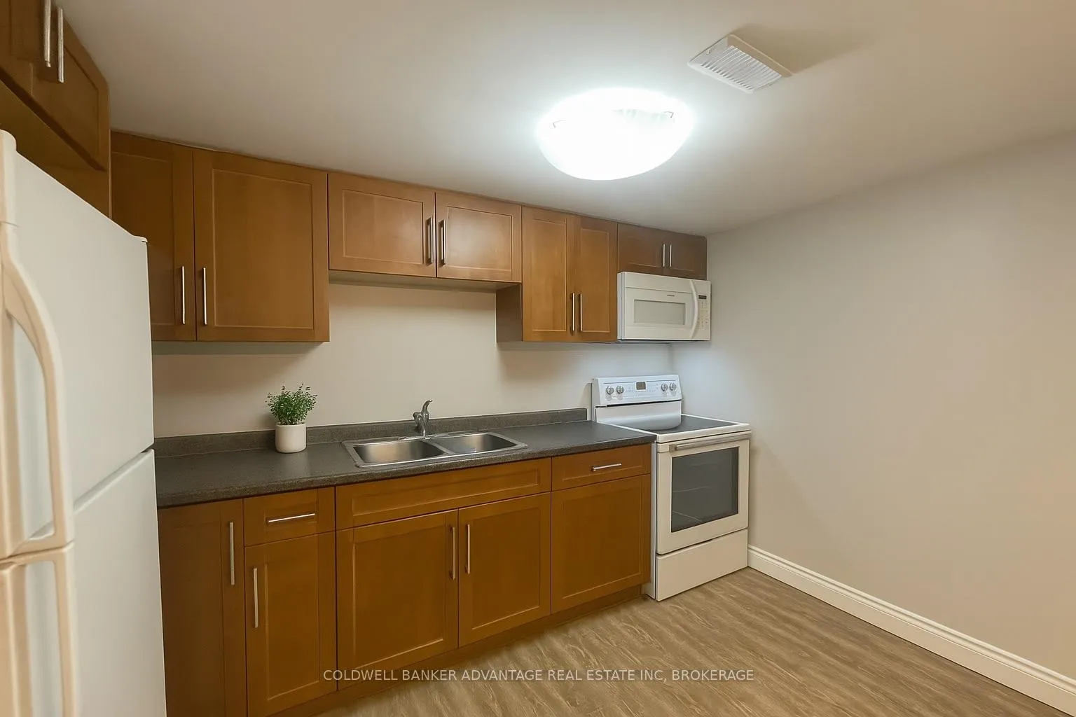 Photo 5 of Unit Lower, 98 Masterson Drive, St. Catharines, Glendale/Glenridge — HOMEH