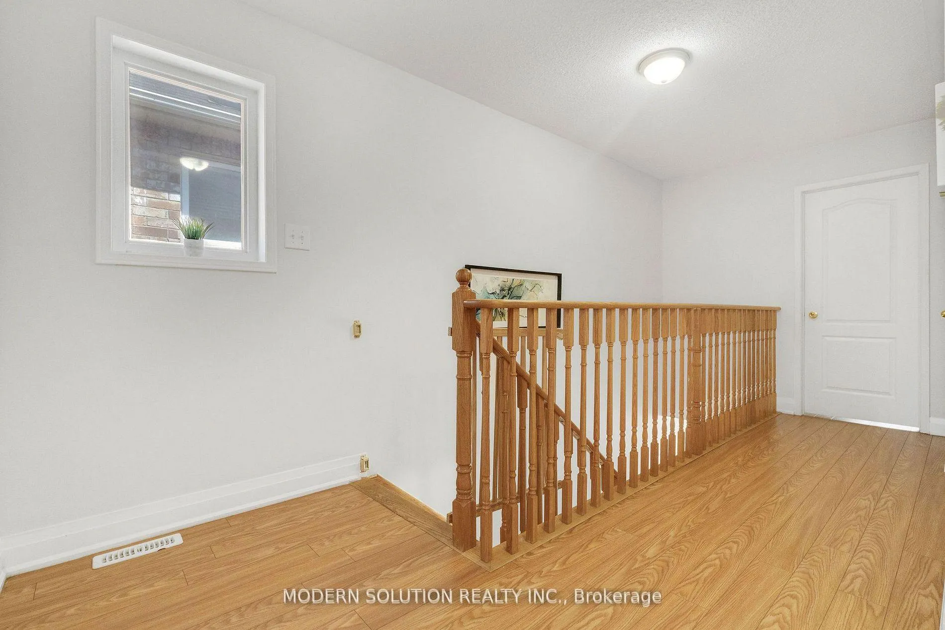Photo 18 of 67 Roundstone Drive, Brampton, Credit Valley — HOMEH