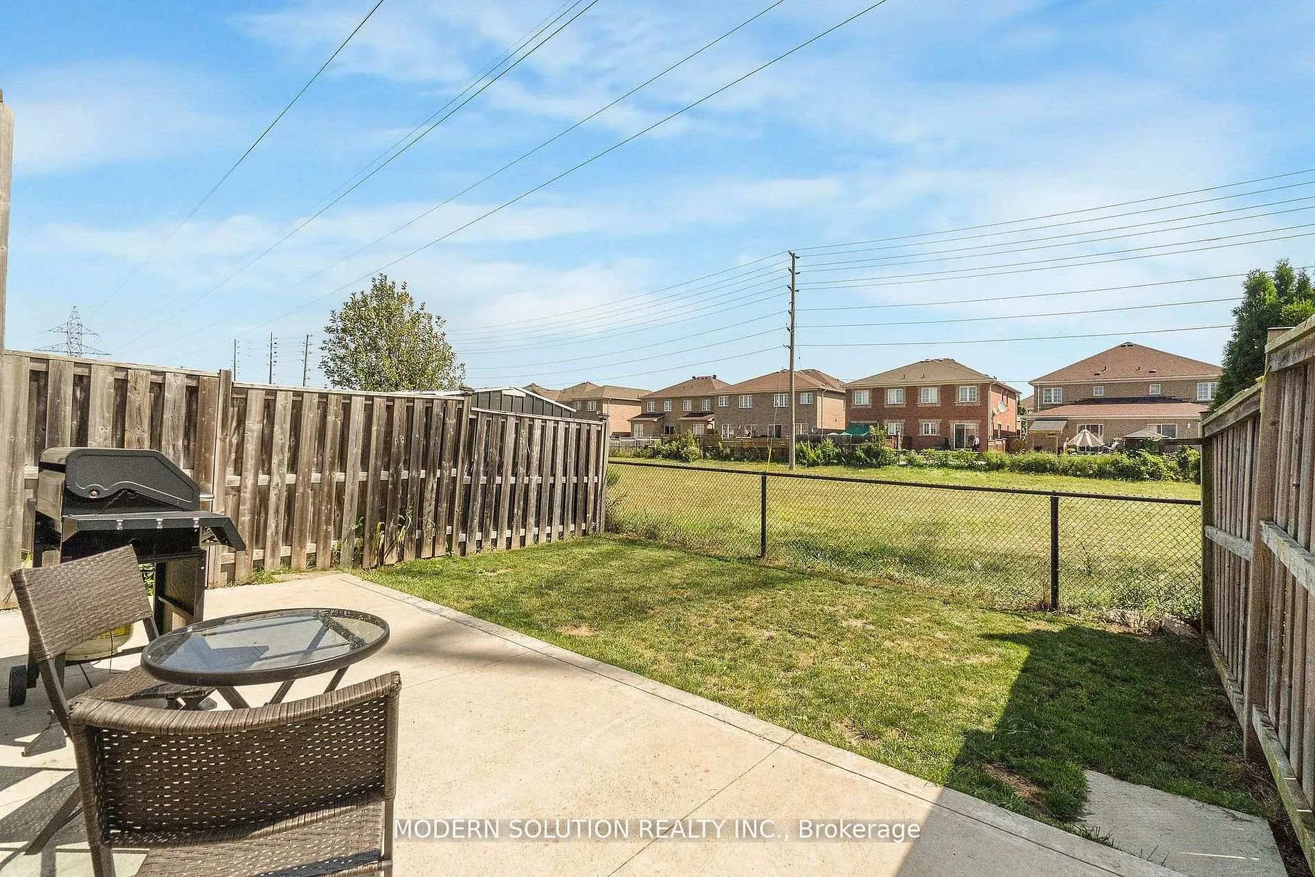 Photo 32 of 67 Roundstone Drive, Brampton, Credit Valley — HOMEH