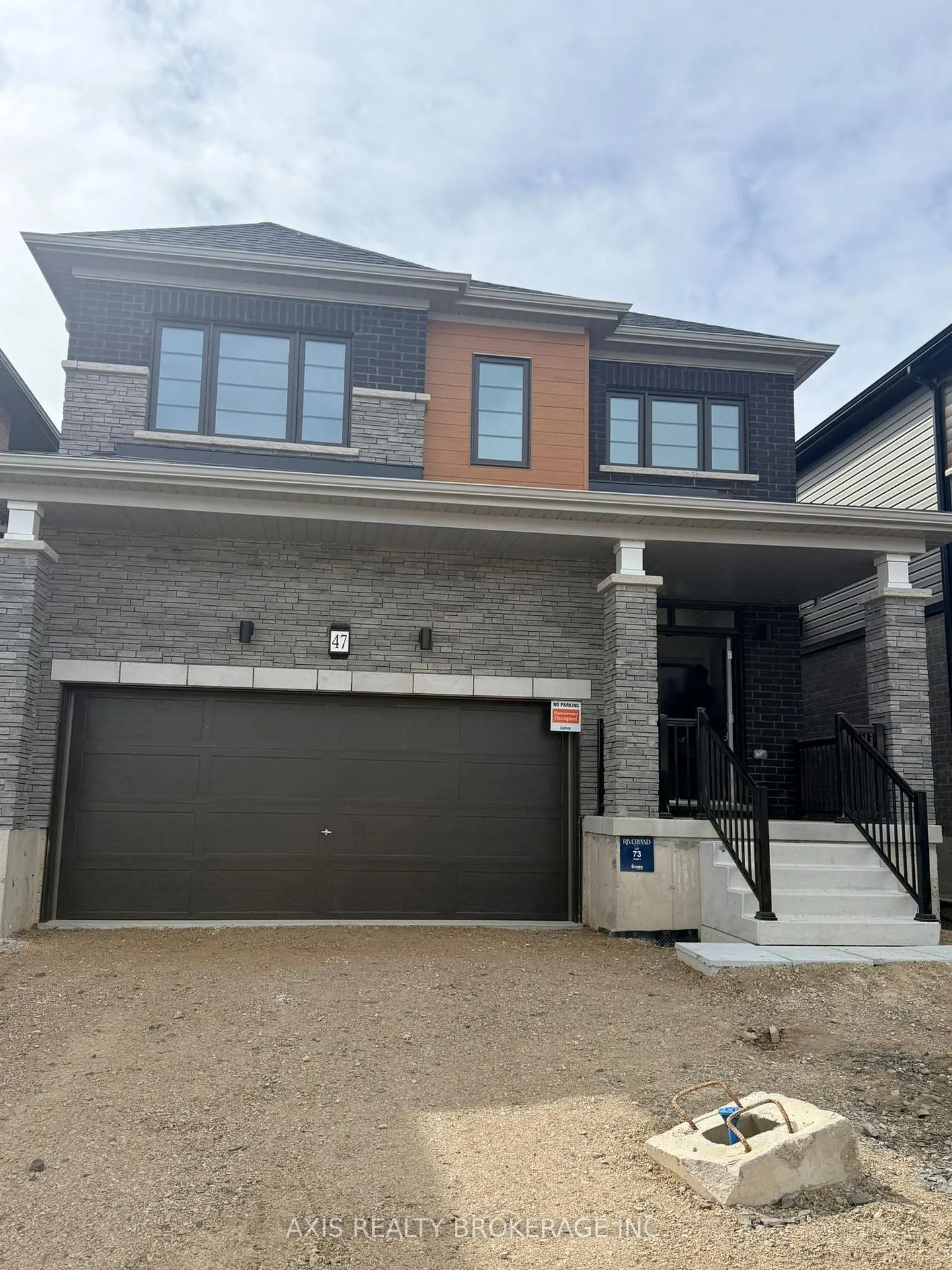 Front of 47 Picard Street