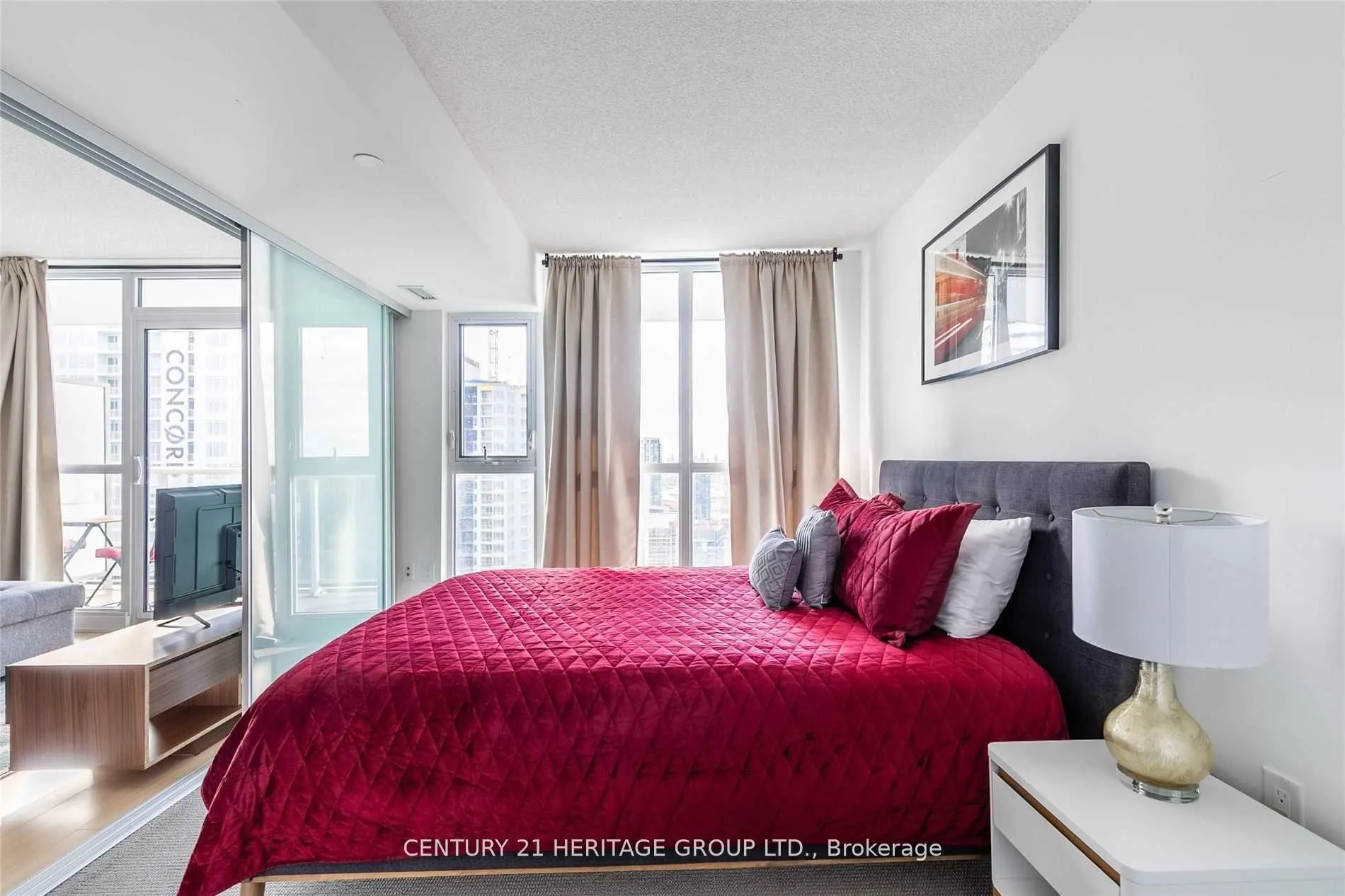 Photo 10 of Unit 3810, 75 Queens Wharf Road, Toronto, Waterfront Communities — HOMEH