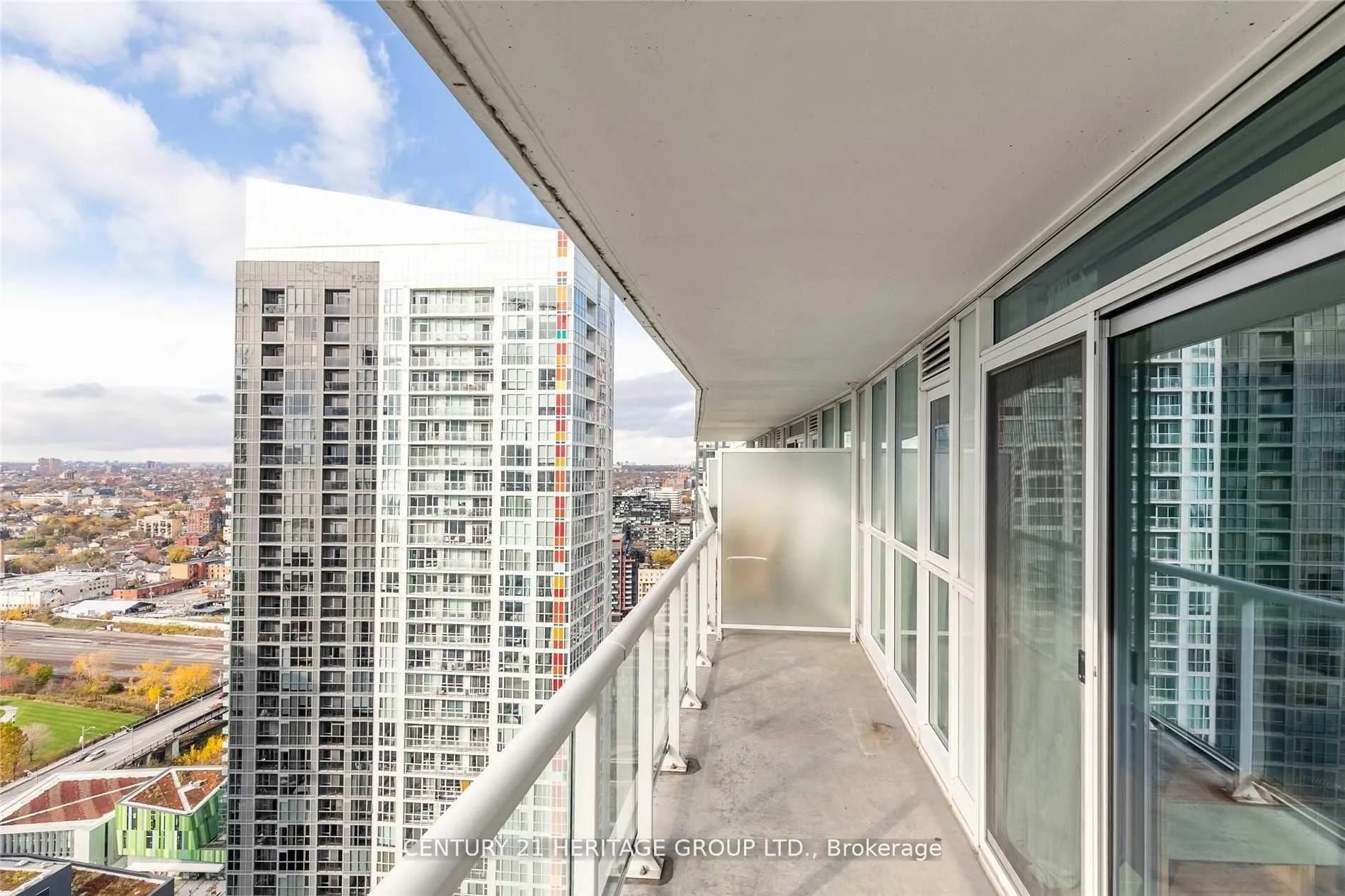 Photo 15 of Unit 3810, 75 Queens Wharf Road, Toronto, Waterfront Communities — HOMEH